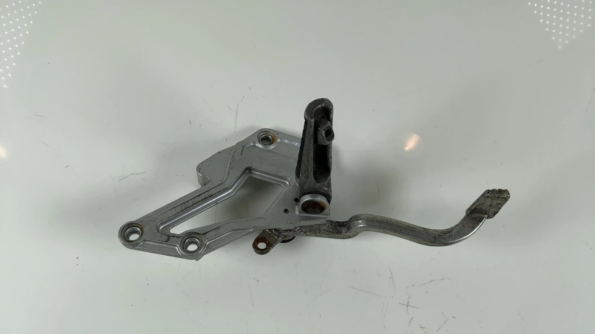 Kawasaki Ninja ZX750F 750CC Front Right Footrest Bracket 1987-90 OEM 35011-1315 - Image 2