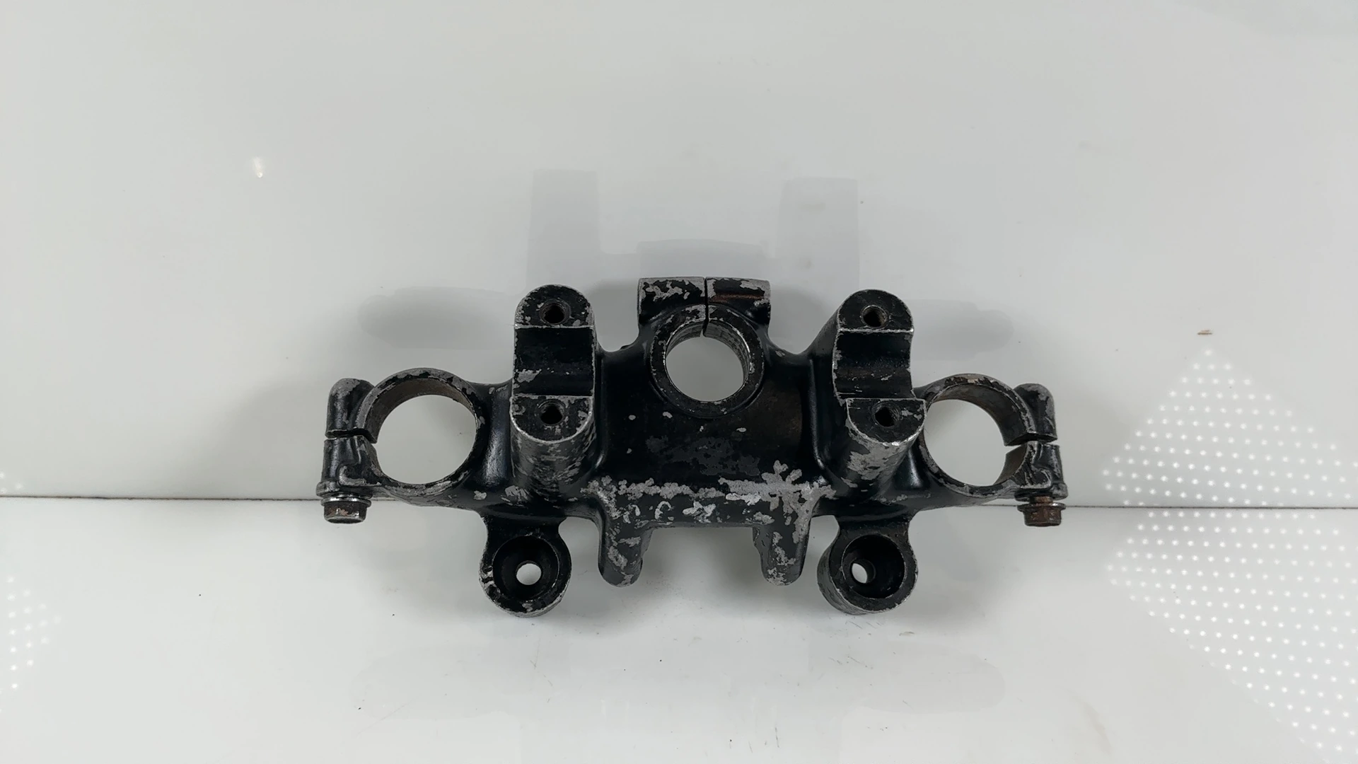 Kawasaki KZ550 LTD KZ550C 550cc Upper Fork Bridge Yoke 1980-1983 OEM 44039-1011 - Image 2