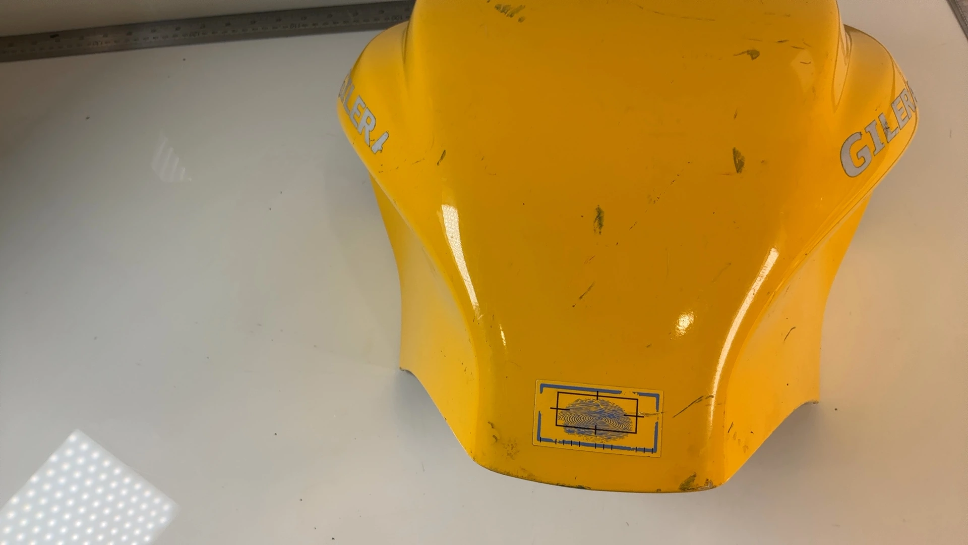 Gilera DNA 50 125 Fuel Tank Storage Cover 2000-2011 OEM 576402 Piaggio - Image 4