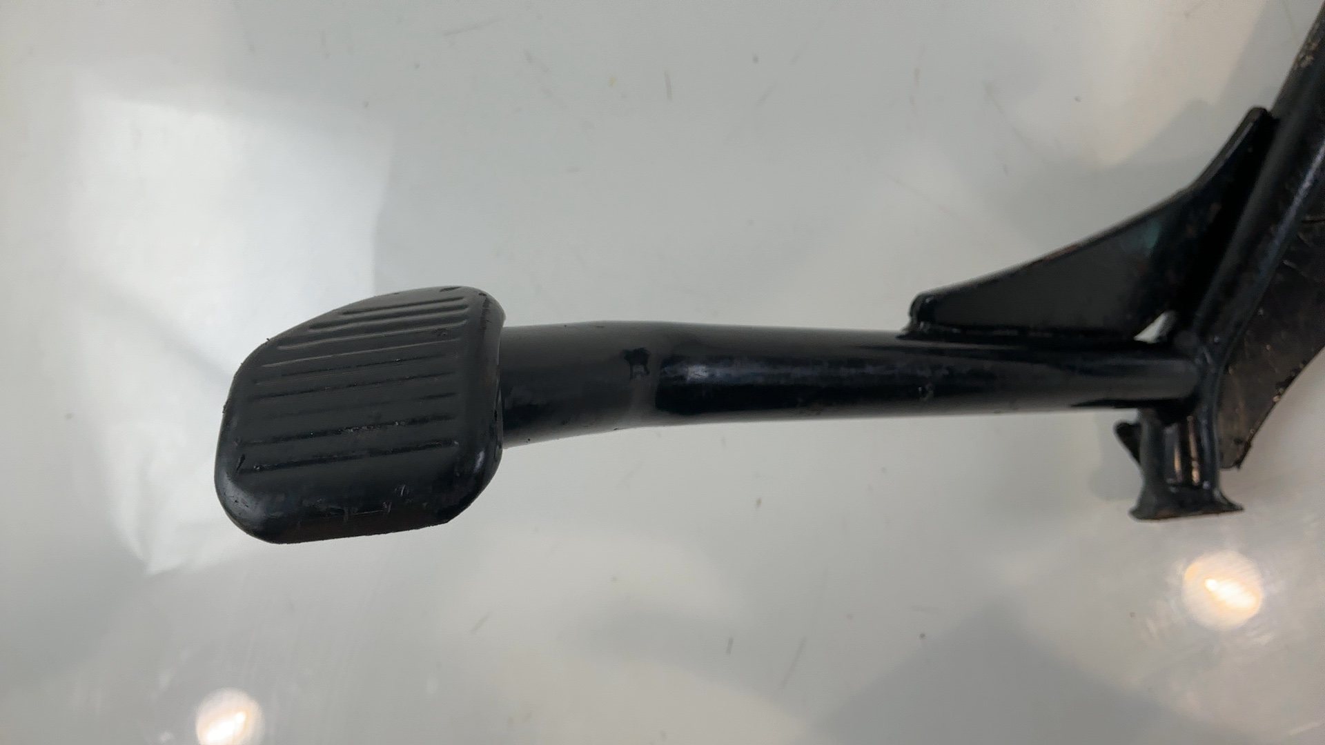 Suzuki Burgman UH125 125 125cc Center Stand 2002-2006 OEM 42100-49F00-EE3 - Image 5