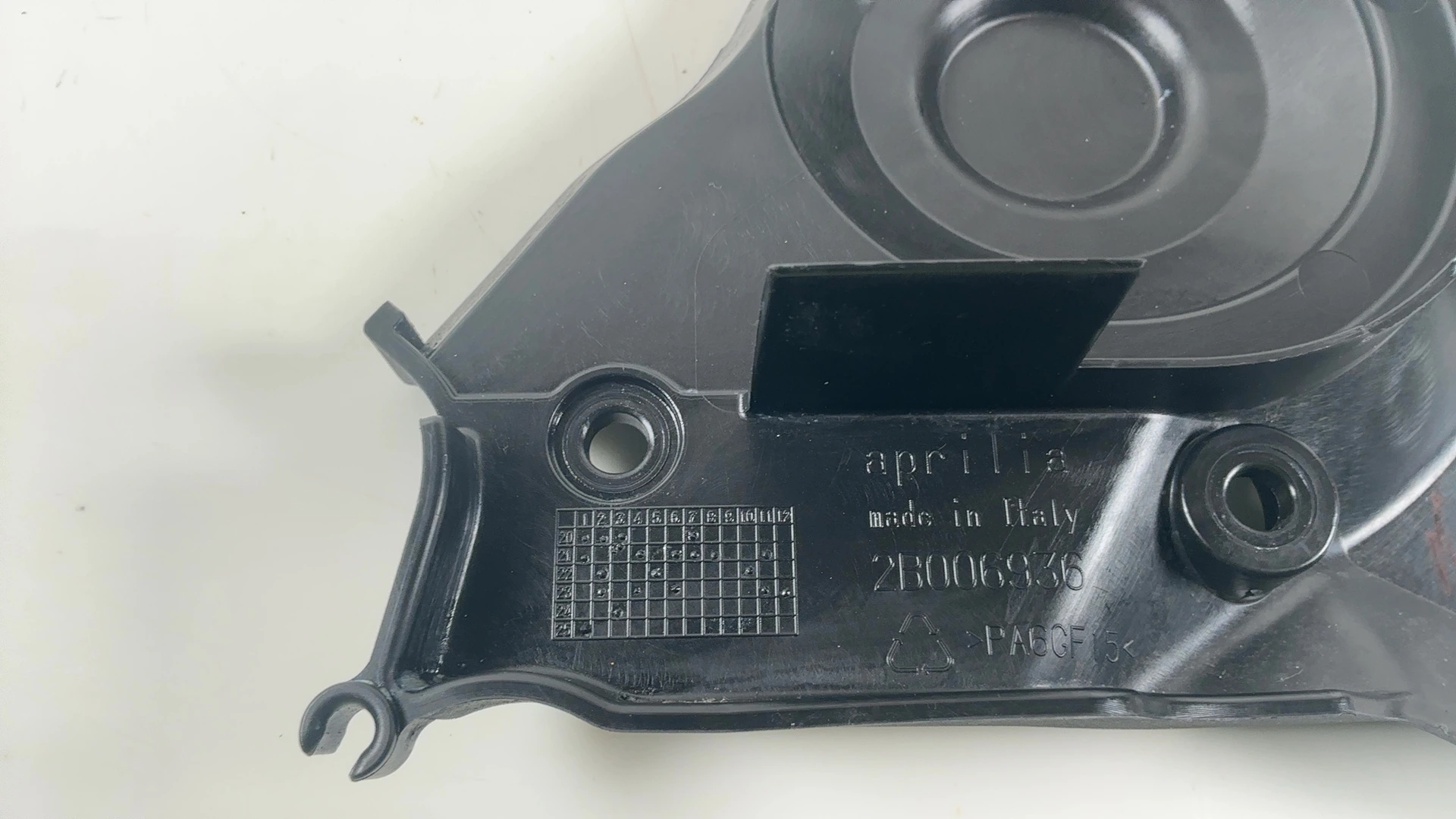 Aprilia Tuono V4 RSV4 1100 Front Sprocket Cover 2011-2026 OEM 2B006936 - Image 5