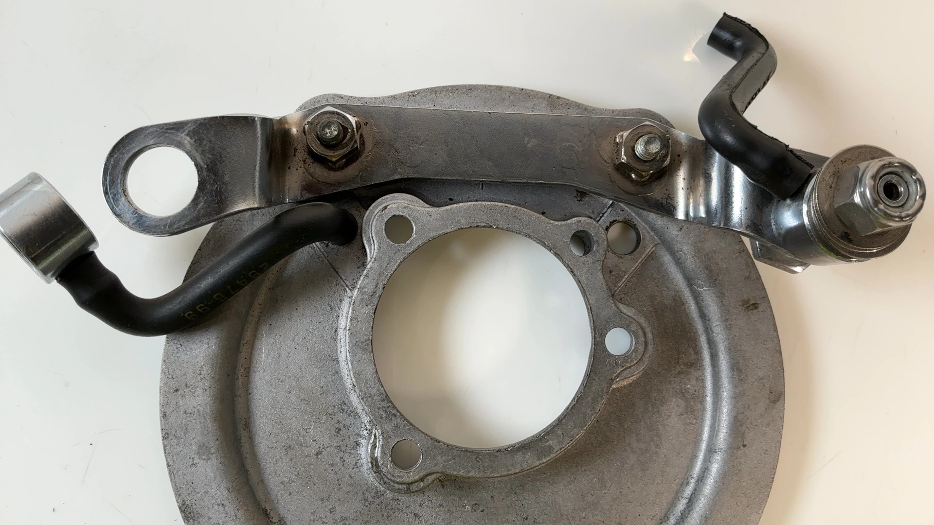 Harley Electra Glide FLHTC 1584 Air Cleaner Backing Plate 2002-07 OEM 29478-05A - Image 7