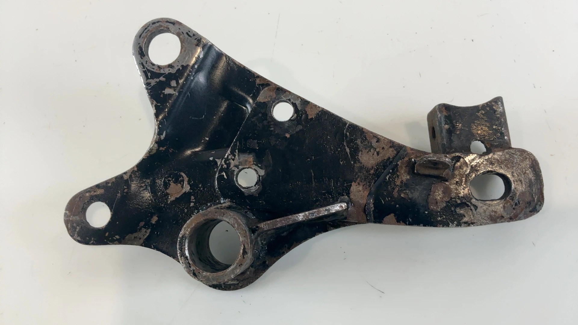Yamaha RD250 RD350 250 CC Rear Right Footrest Bracket 1973-1975 OEM 360-21446-00 - Image 5