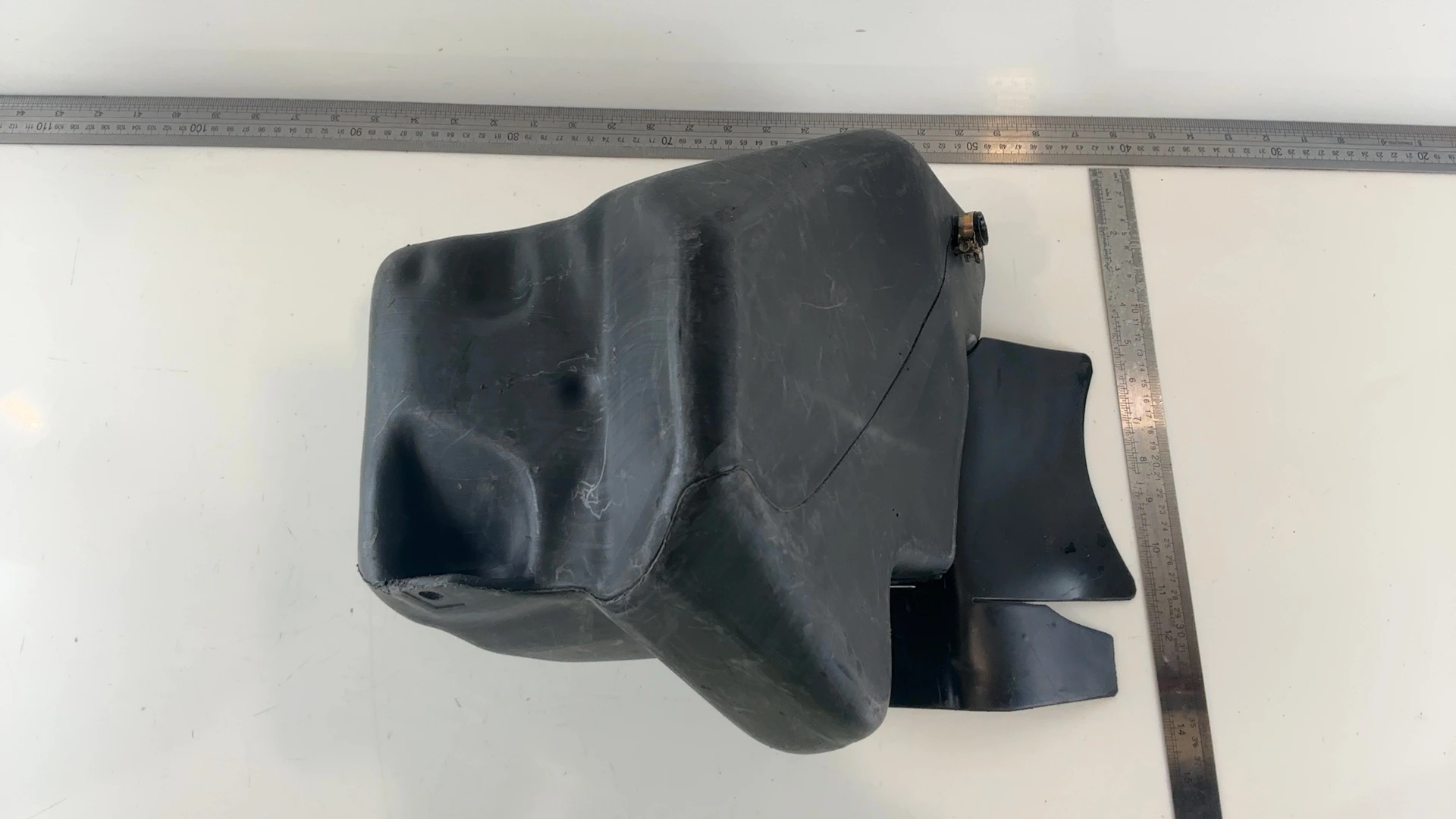 Piaggio NRG MC3 50 CC Fuel Tank 2001-2004 OEM 12000399 - Image 3