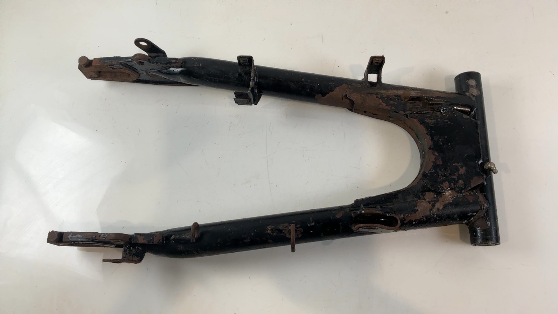 Kawasaki KZ750 LTD E2 750cc Rear Suspension Swingarm 1981 OEM 33001-1095 - Image 2