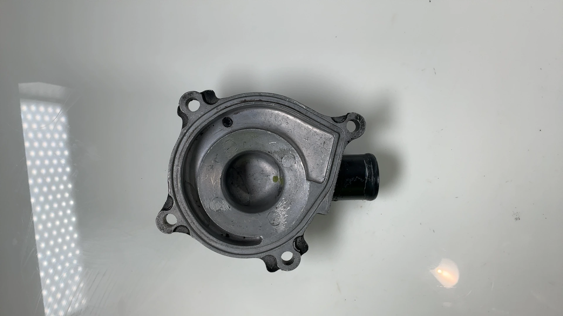 Kawasaki Ninja GPZ900R ZX900A 900 CC Water Pump Cover 1984-1989 OEM 49044-1058 - Image 2