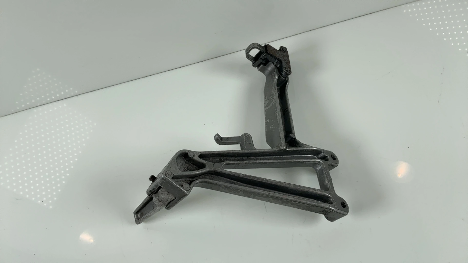 Honda CBR600F3 PC31 600cc Left Passenger Footrest Bracket 1995-98 50760-MV9-930 - Image 7