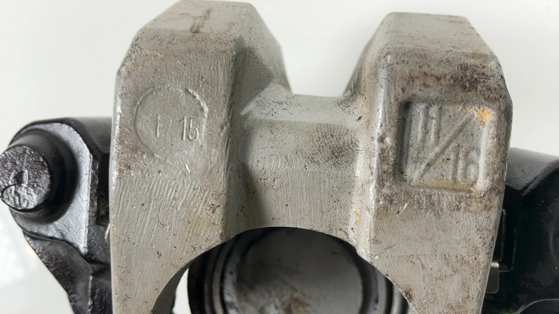 Kawasaki Police KZ1000P 1000 Front Left Brake Caliper 1991 1992 OEM 43041-1046 - Image 8