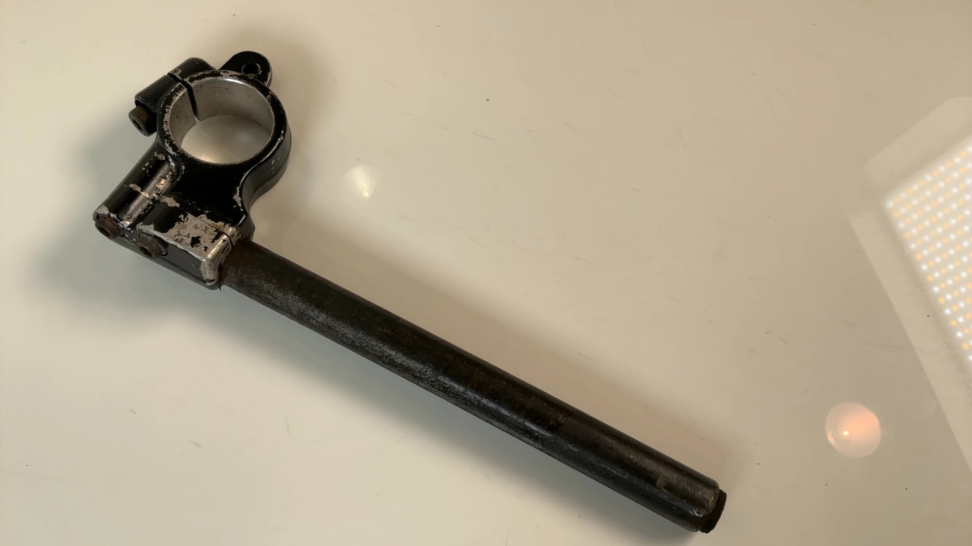 Suzuki GSXR1100 Left Handlebar Clip On 1986-1988 OEM 56150-06B00 - Image 2