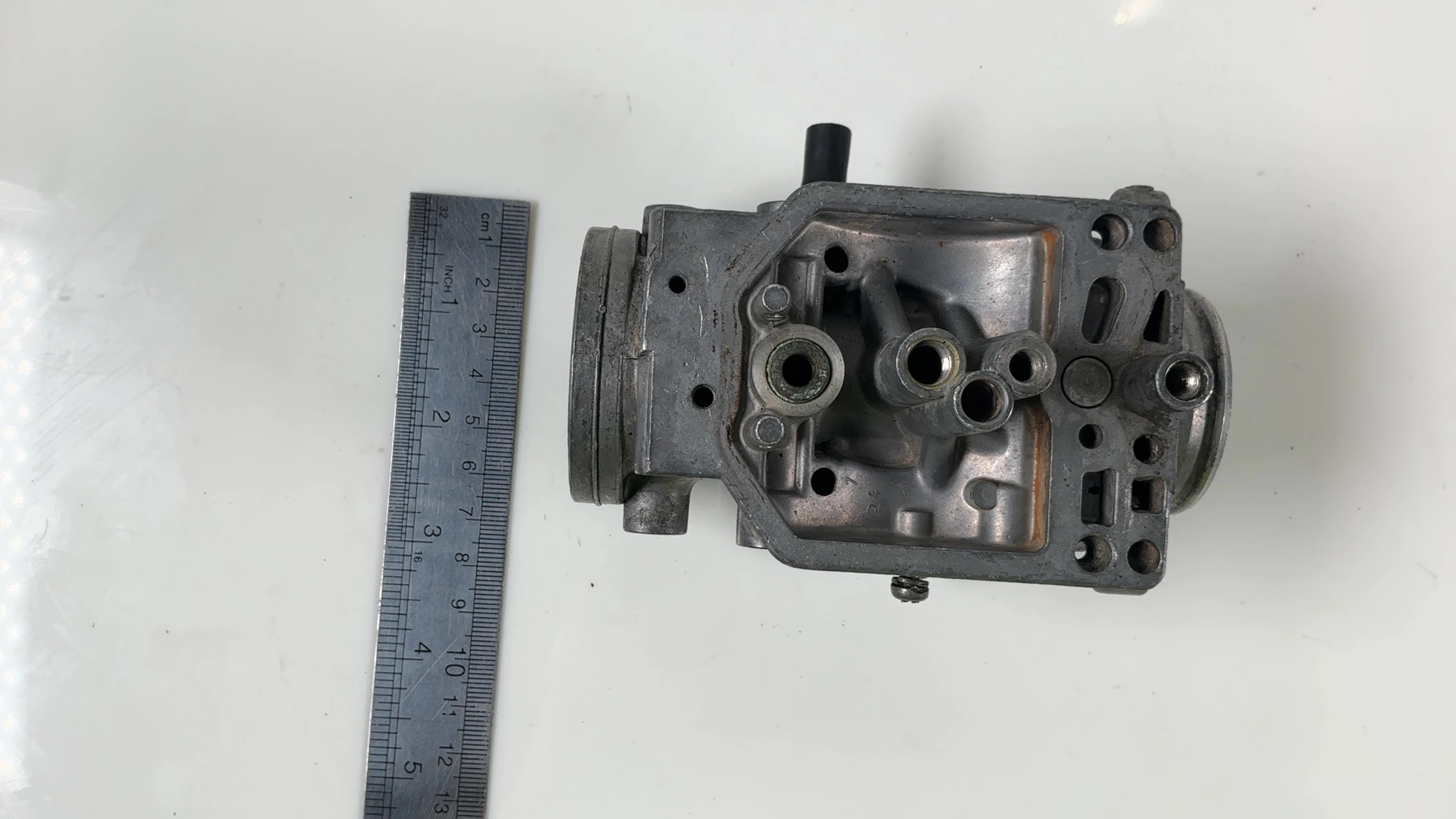 Honda CB1100F VB52A 1100cc Carburetor Body 1983 OEM 16100-MA7-003 - Image 4
