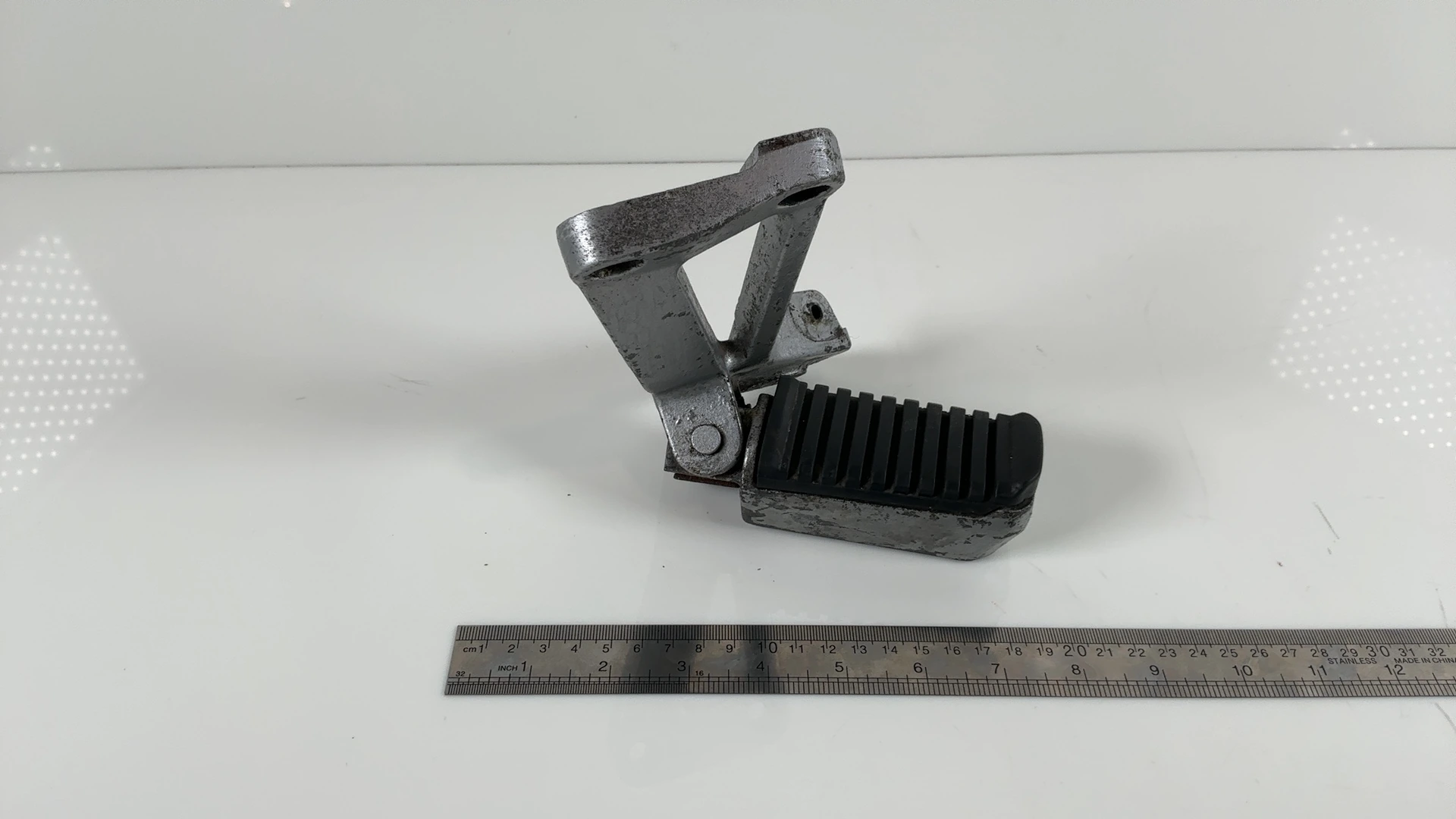 Kawasaki Concours ZG1000A 1000cc Rear Left Footrest Bracket 1986-2006 35011-1293