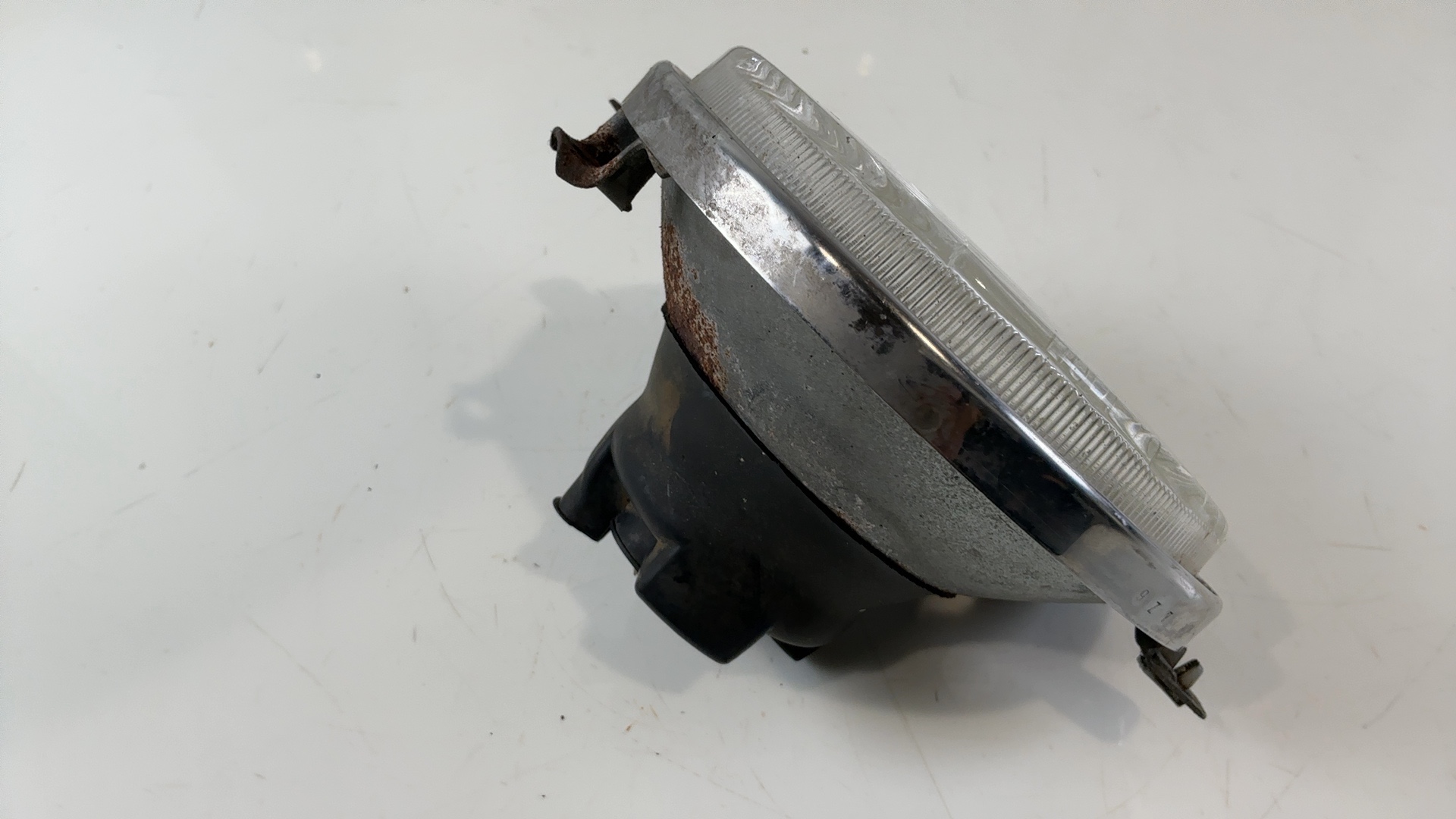Suzuki GSX-R 750 GSXR750 750cc Front Headlight 1985 1986 1987 OEM 35121-06B30 - Image 6