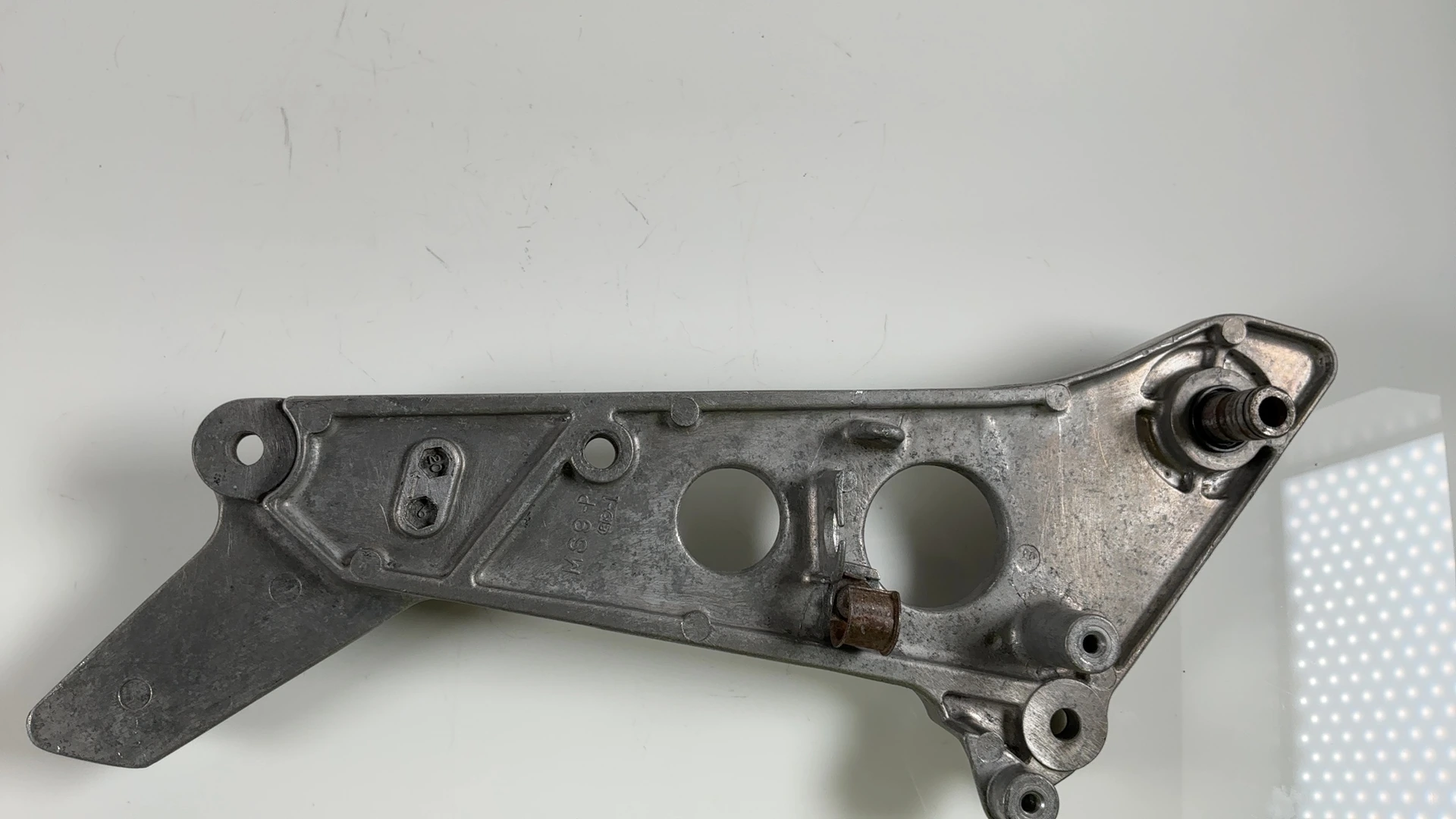 Honda NTV 650 Revere RC33 650 Right Foot Peg Bracket 1988-1997 OEM 50600-MZ6-000 - Image 6