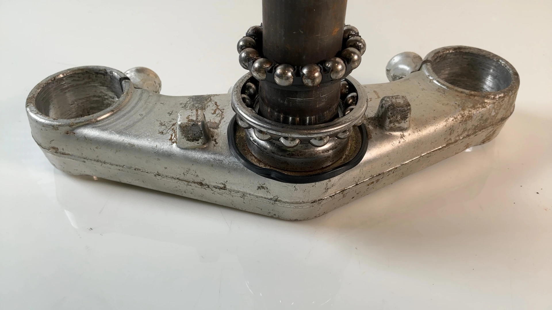 Honda VFR400R NC21 400cc Lower Fork Bridge Yoke 1986 1987 OEM 53219-ML0-000 - Image 6