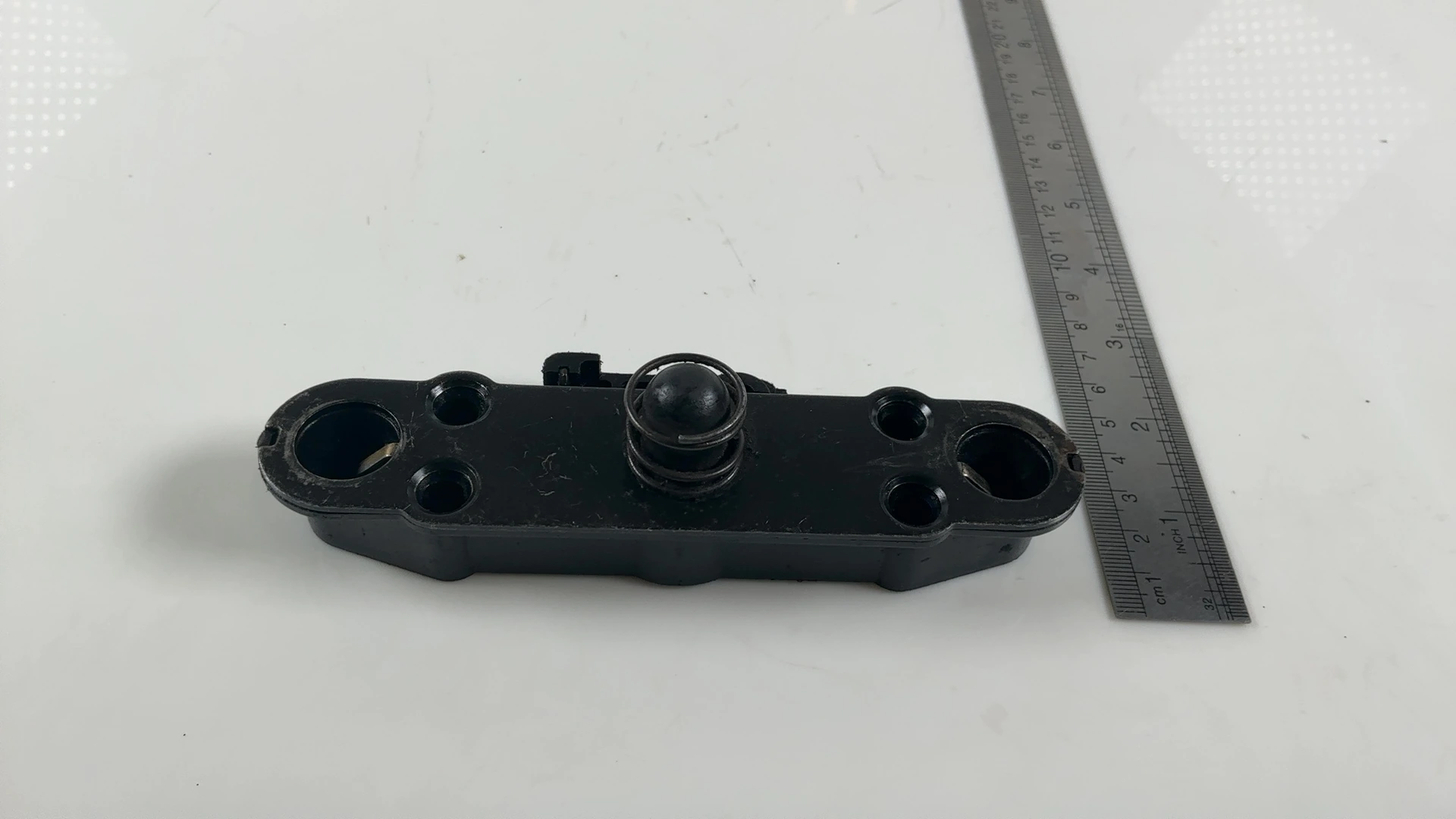 Suzuki Bandit GSF1200 1200cc Seat Lock Latch Catch Mechanism 1996-00 45215-26E00 - Image 3