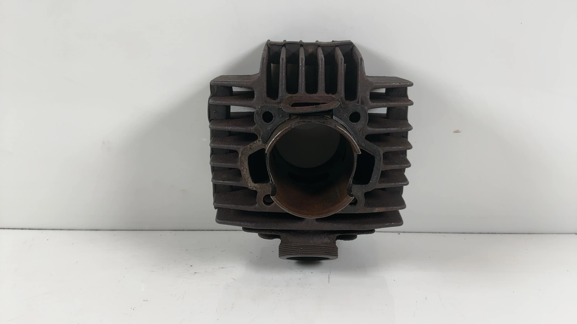 Yamaha YB100 DX100 100cc Cylinder Barrel 1978-1987 OEM 2R4-11311-00-00 - Image 2