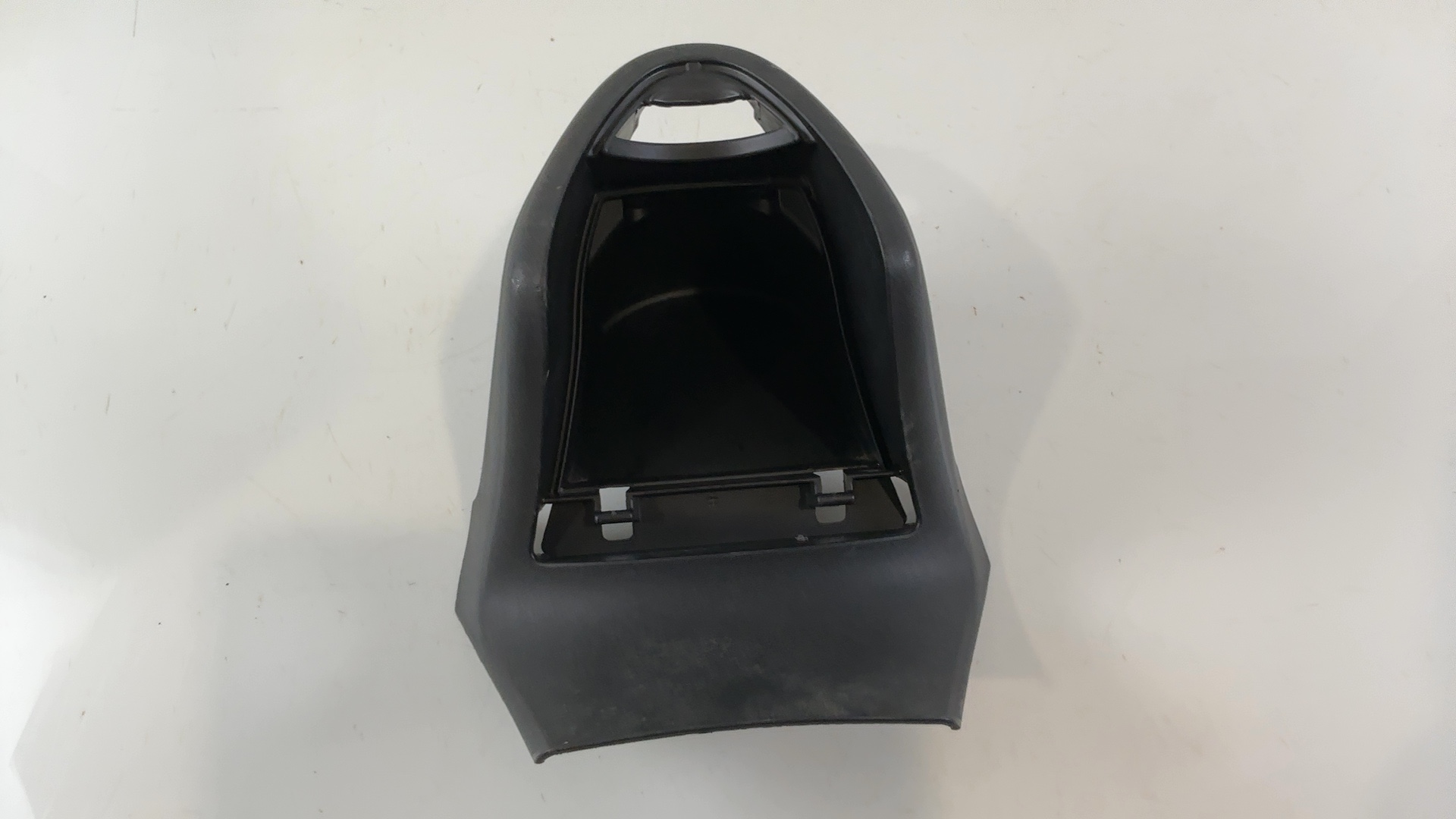 Aprilia SR 50 R Factory Street 50cc Black Seat Pillar Cowl 2004-21 OEM AP8229402 - Image 4