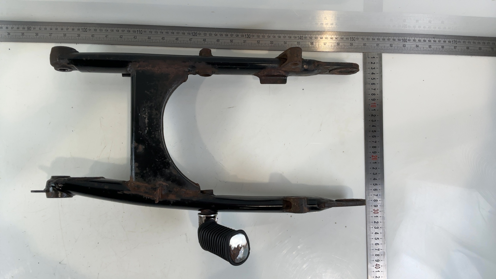 Suzuki Savage LS650 650cc Rear Wheel Swingarm 1986-2004 OEM 61100-24B03-019 - Image 3