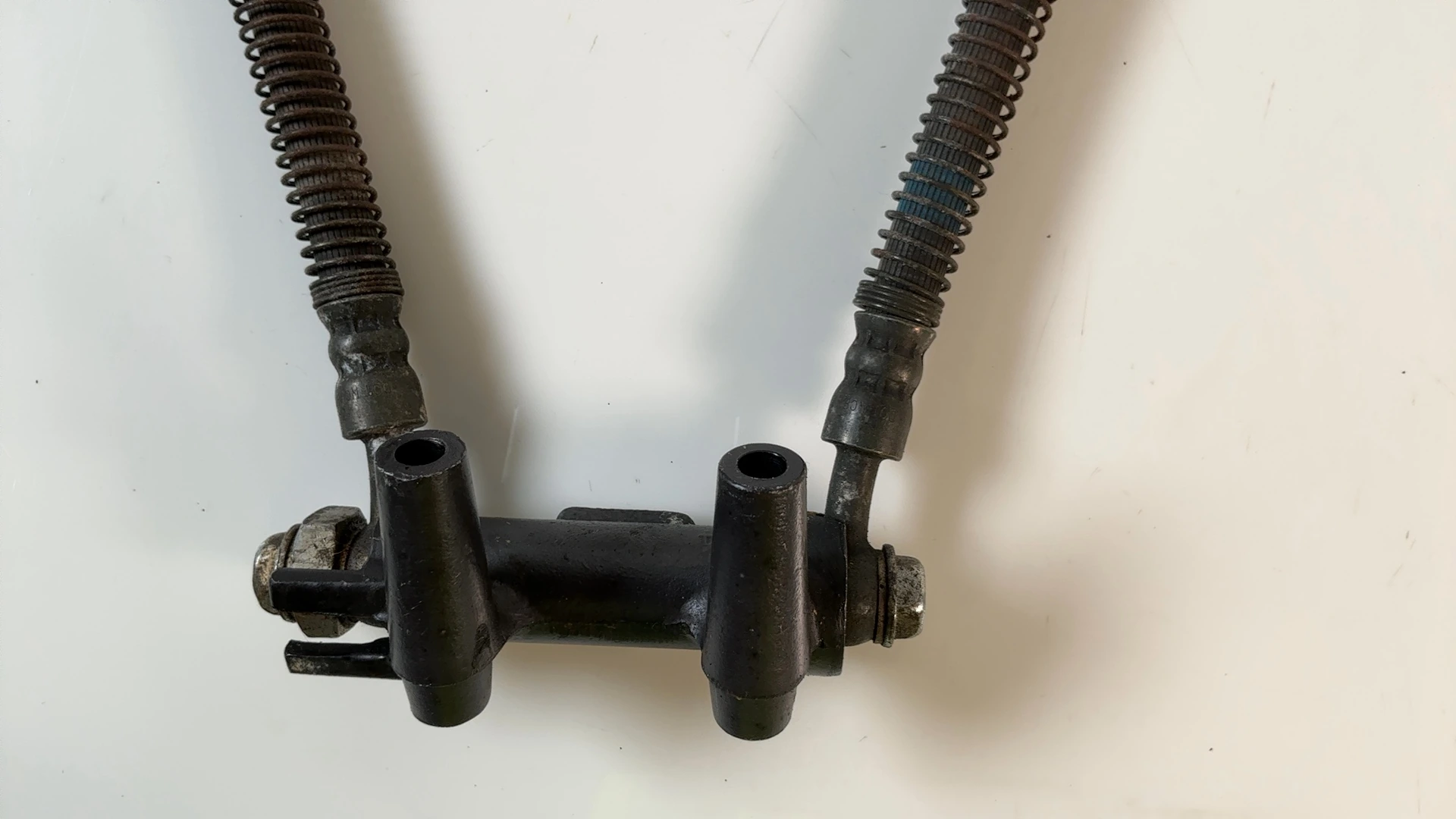 Kawasaki Ninja ZX600 ZX6R Front Brake Hose Splitter Junction 1995-97 43061-1002 - Image 5