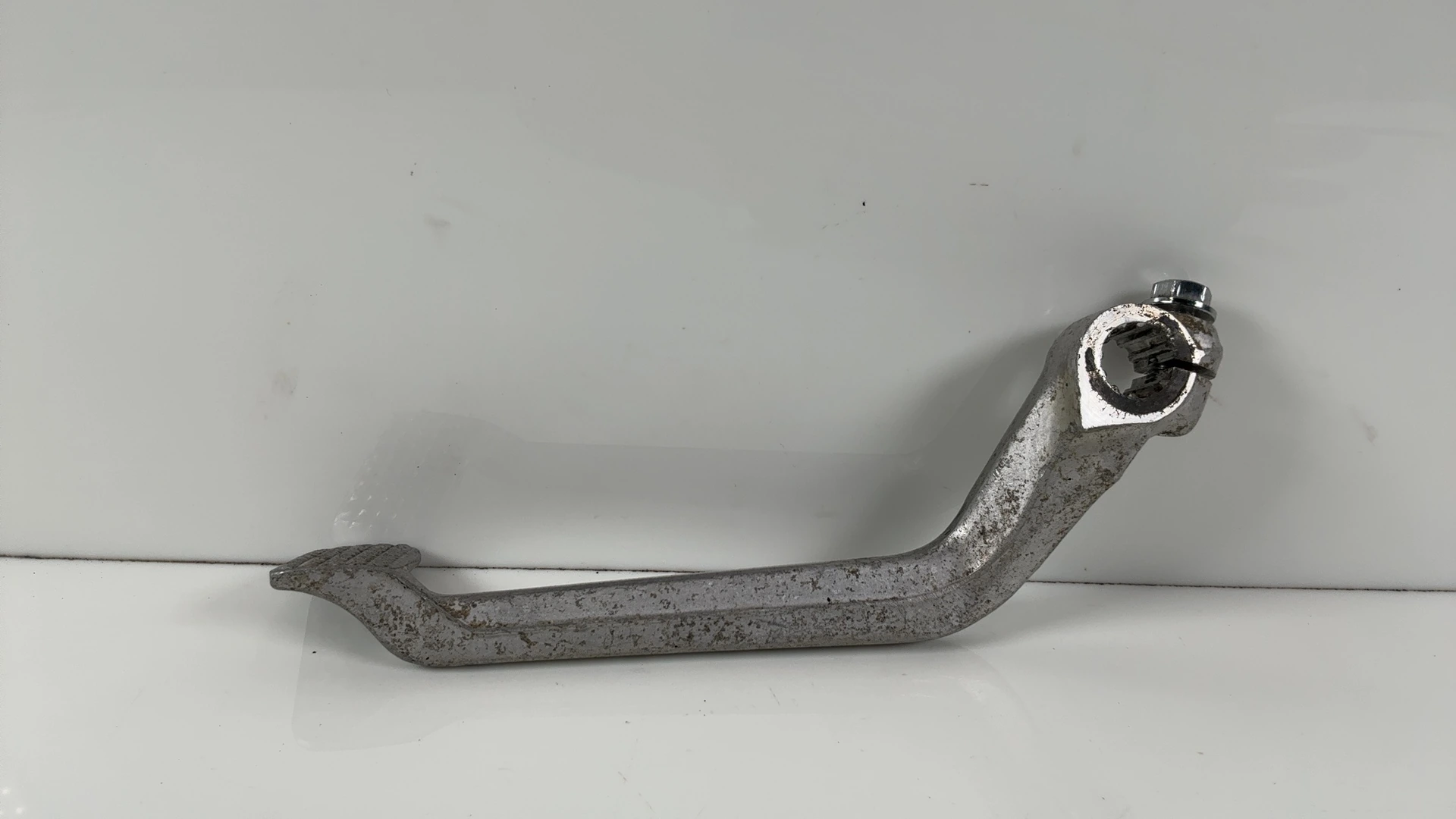 Suzuki GS700ES GS700 700cc Rear Brake Foot Pedal Lever 1984 1985 OEM 43111-31300 - Image 2