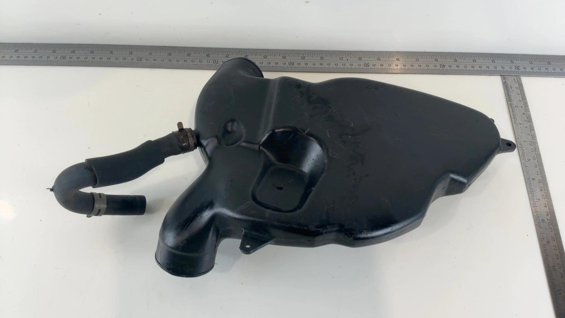 Yamaha YZF600R Thundercat 4TV 600cc Ram Air Intake Duct 1996-2007 OEM 4TV-2838R - Image 3