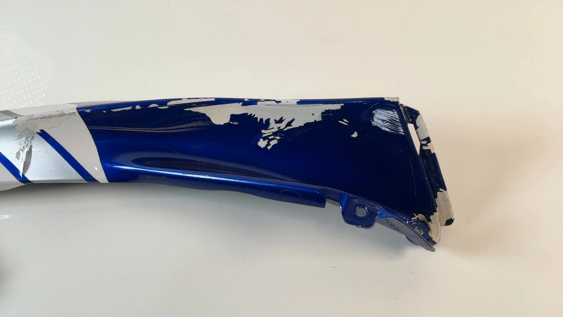 Yamaha YZF R6 2C0 600cc Right Upper Mid Fairing 2006 2007 OEM 2C0-2117W-00 - Image 6