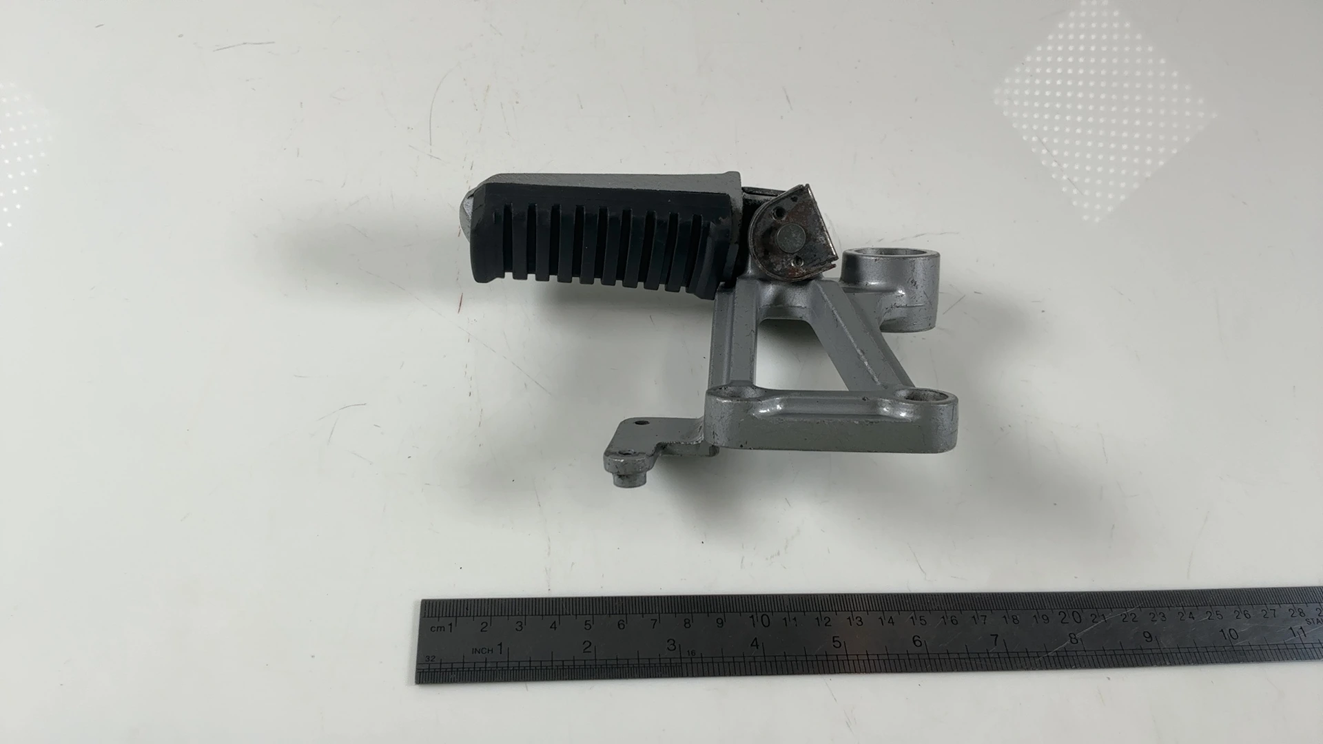 Kawasaki Ninja ZX600A 600cc Rear Left Foot Peg Bracket 1985-1987 OEM 35011-1242 - Image 5