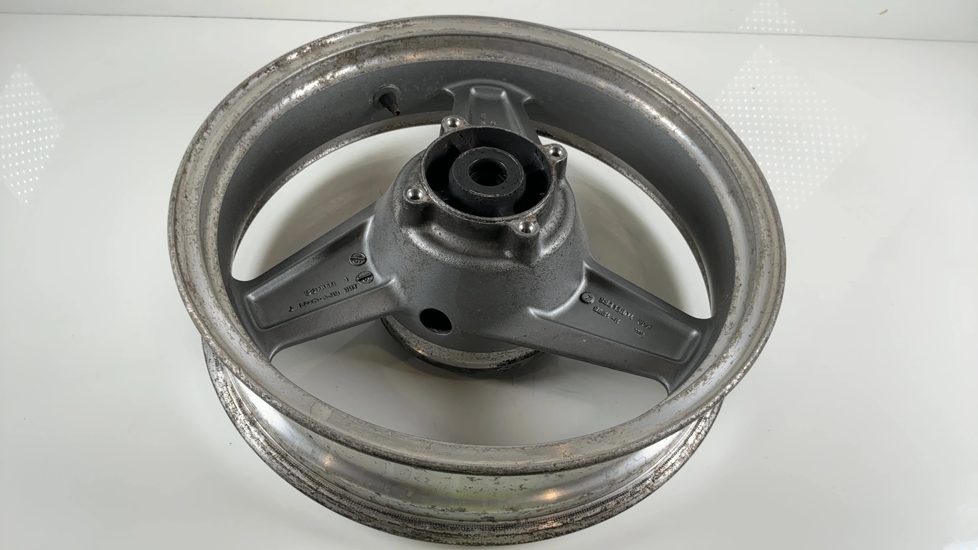 Kawasaki Zephyr ZR750C 750cc Rear Wheel Rim 1991-1999 OEM 41073-1481-JF - Image 9