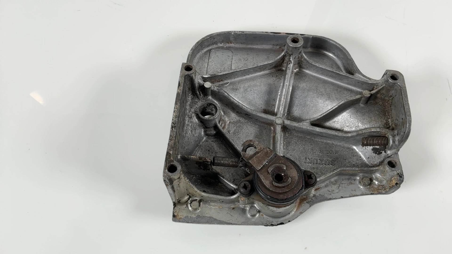 Suzuki GSX250E GSX250 250cc Left Engine Sprocket Cover 1980-1982 OEM 11361-11402 - Image 5