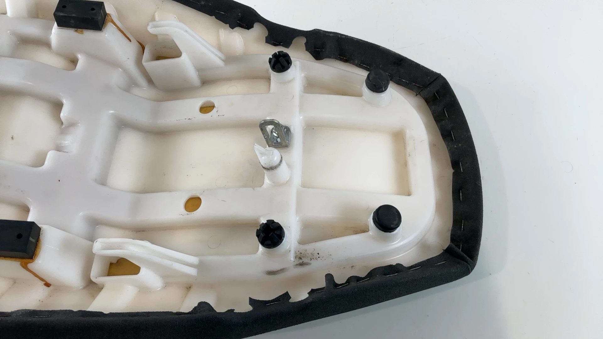 Suzuki V-Strom DL650 650cc Front Rider Seat 2017-2024 OEM 45100-28K00-BGP - Image 6