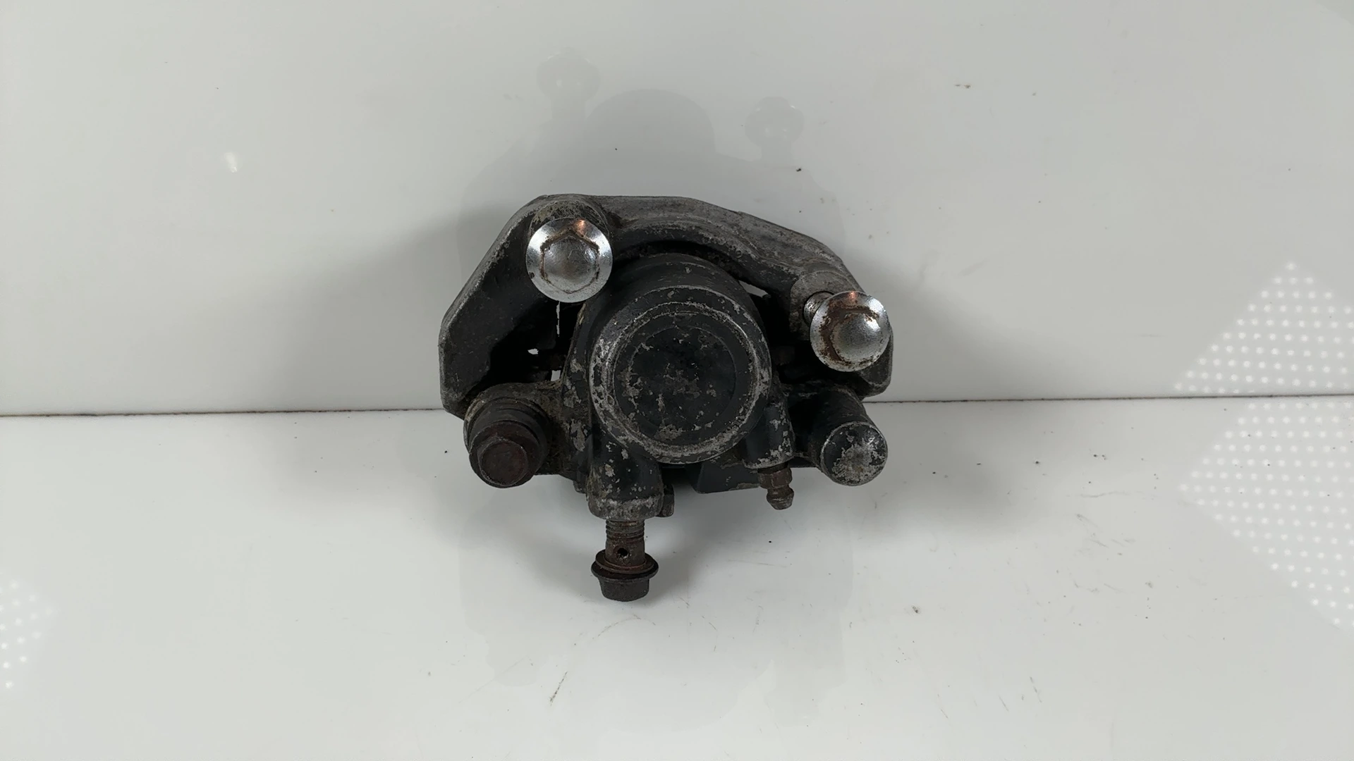Yamaha XT350 XT 350 350cc Front Brake Caliper 1986-1987 OEM 1RH-2580T-01-00