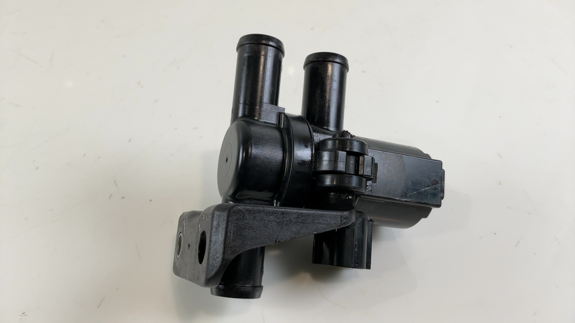 Aprilia RSV4 Tuono V4 1100 Secondary Air Valve 2021-2026 OEM 857181 - Image 3