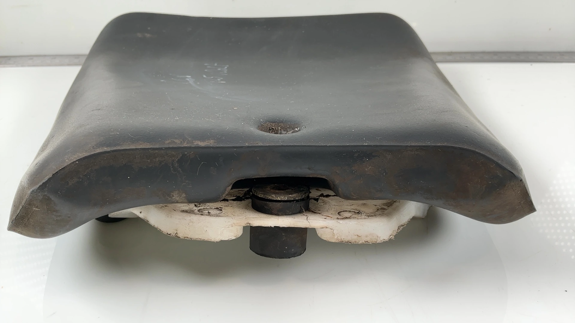 Suzuki RG 125 Gamma FUN NF13A 125cc Front Rider Seat 1992-1996 OEM 45111-19D00 - Image 4
