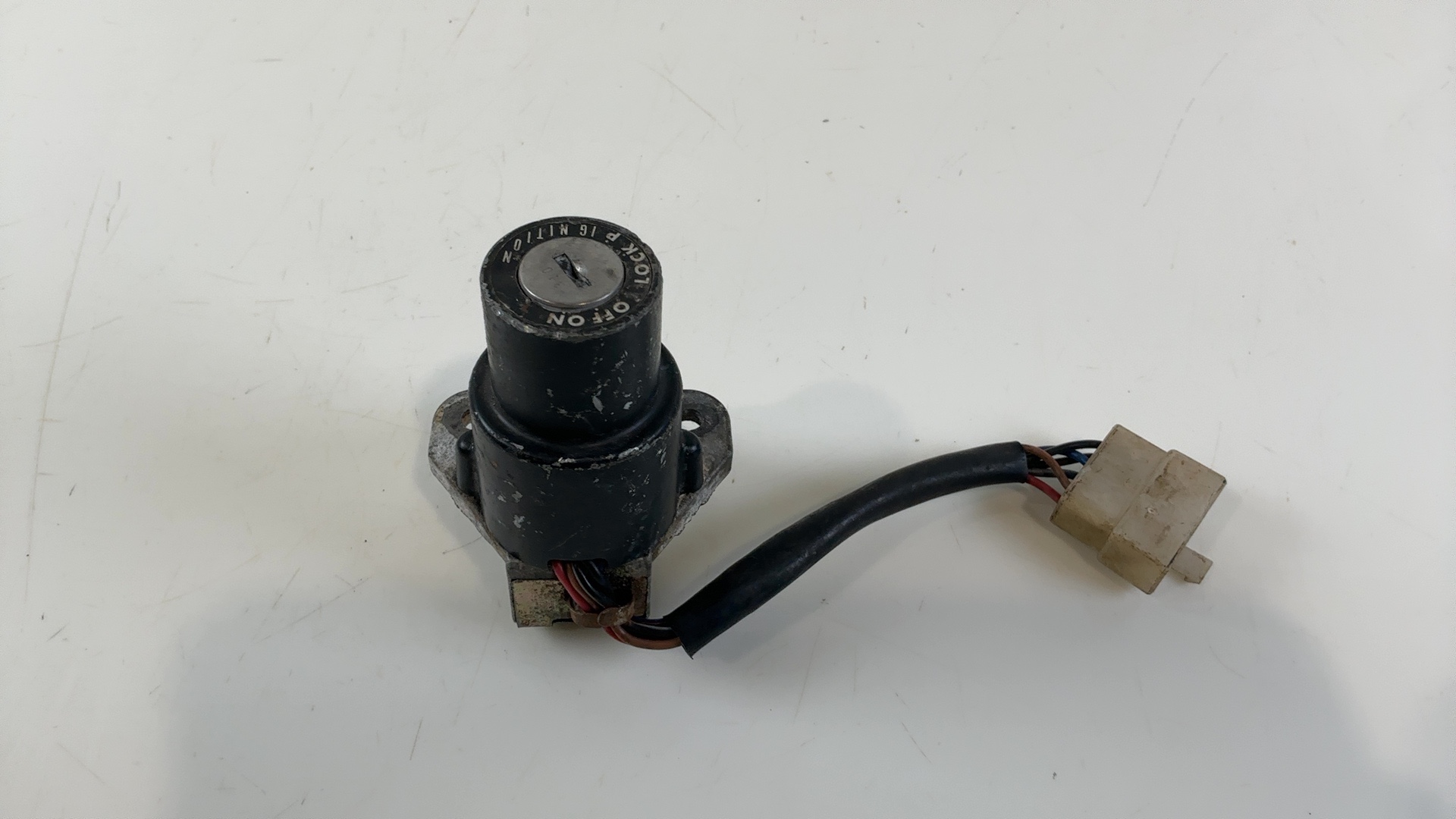 Yamaha RD125LC 10W 125 CC Ignition Switch 1982-1984 OEM 4L0-82508-30