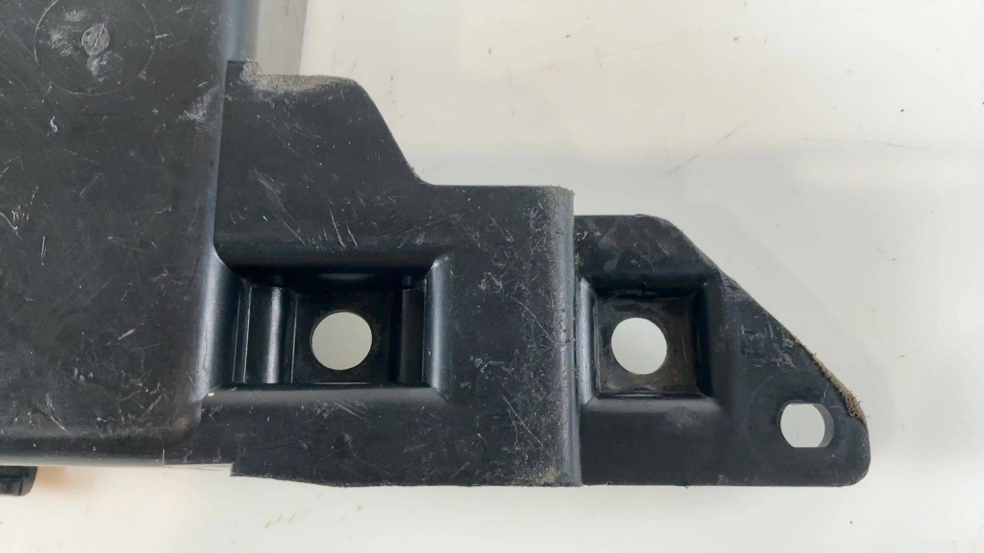 Yamaha RD125LC 10W 125cc Battery Box 1982-1984 OEM 10W-82121-00 - Image 6