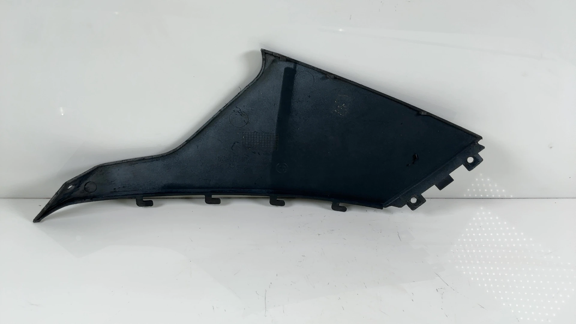 BMW C1 125 200 Service Lid Right Side Panel 2000-2003 OEM 46632329526 - Image 2