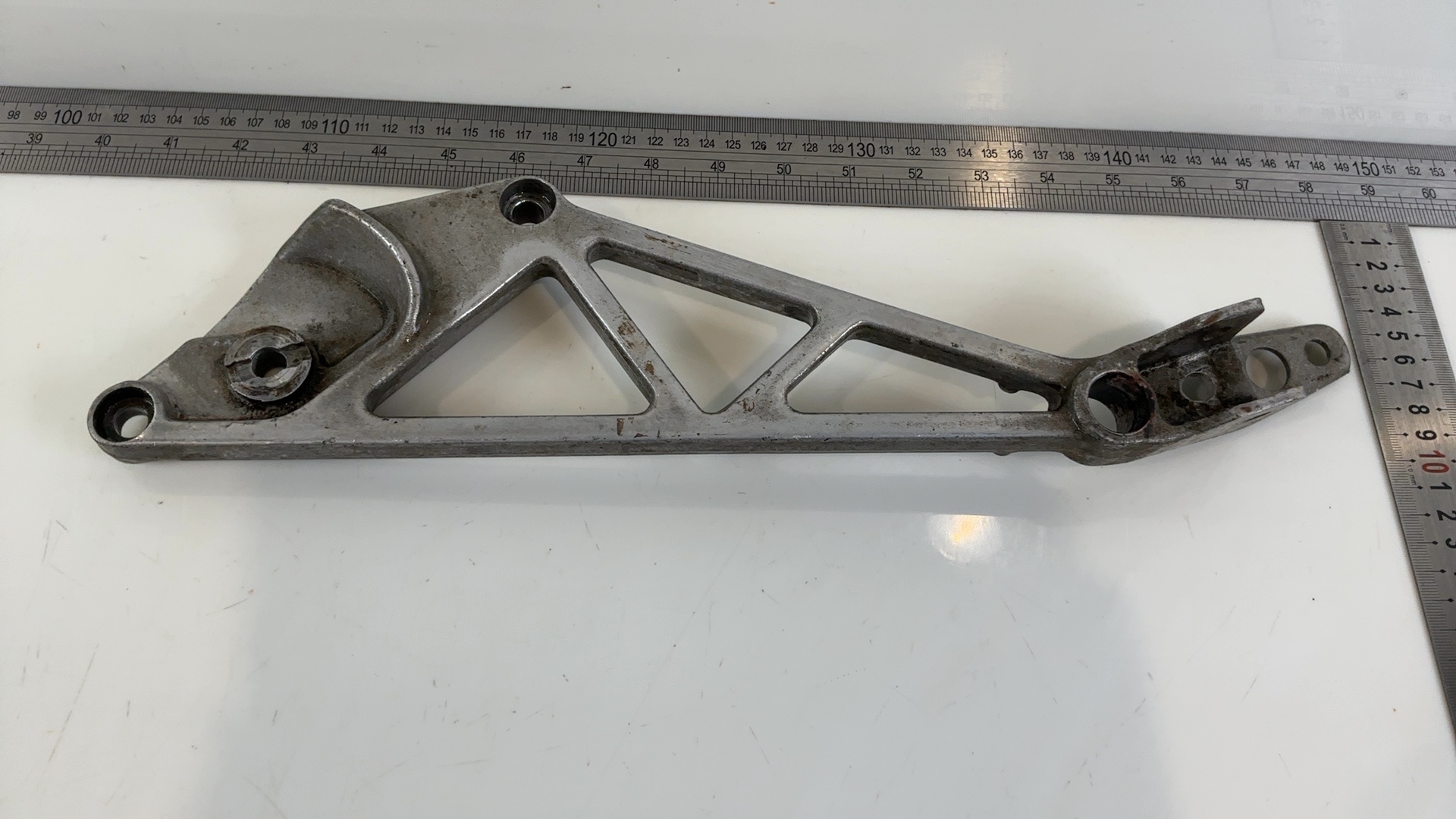 Honda Interceptor VF700F 700 Left Foot Peg Bracket Mount 1984 1985 50620-MB2-000 - Image 3