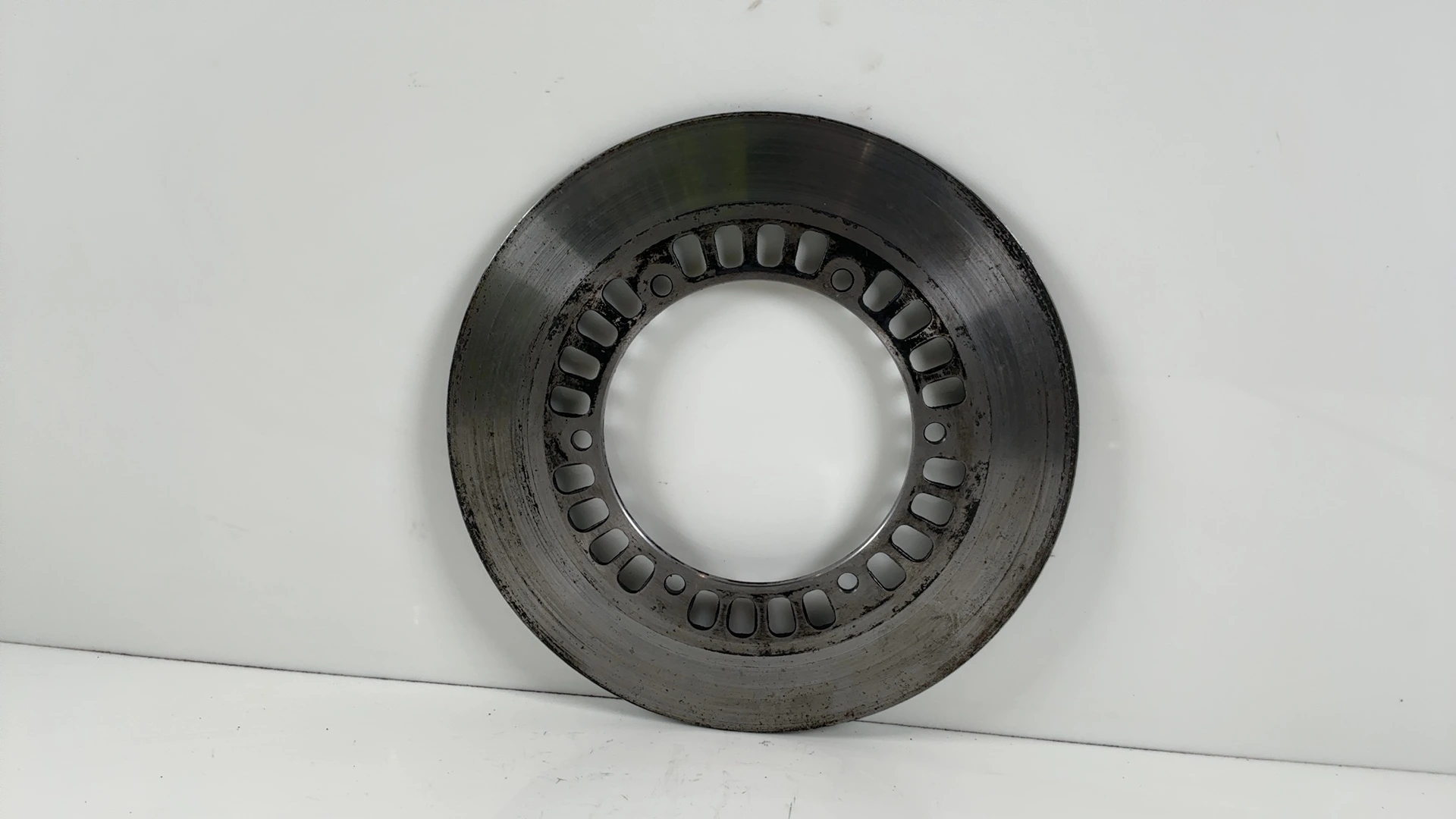 Yamaha Maxim XJ700 700cc Front Brake Disc Rotor 1985 1986 OEM 11U-25831-00-00 - Image 2