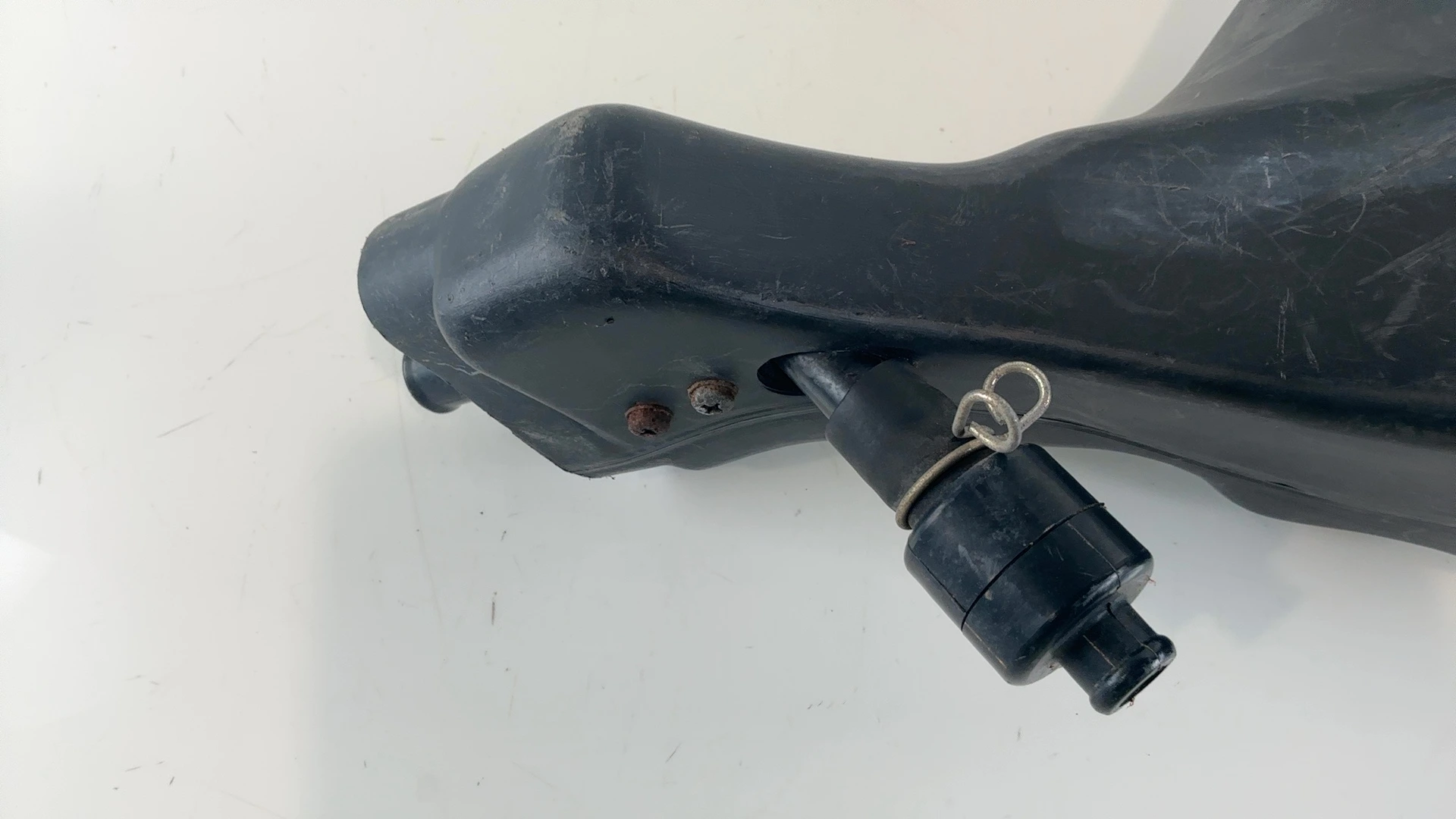 Kawasaki ZZR600 ZX600E 600cc Left Ram Air Intake Tube 1993-2005 OEM 14073-1549 - Image 3