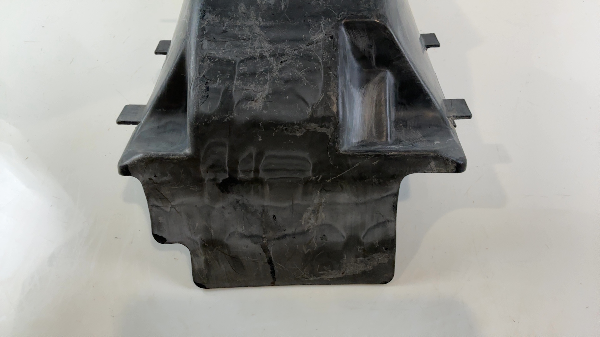 Kawasaki GPZ1000RX ZX1000A 1000cc Rear Inner Fender 1986-1988 OEM 35023-1137 - Image 5