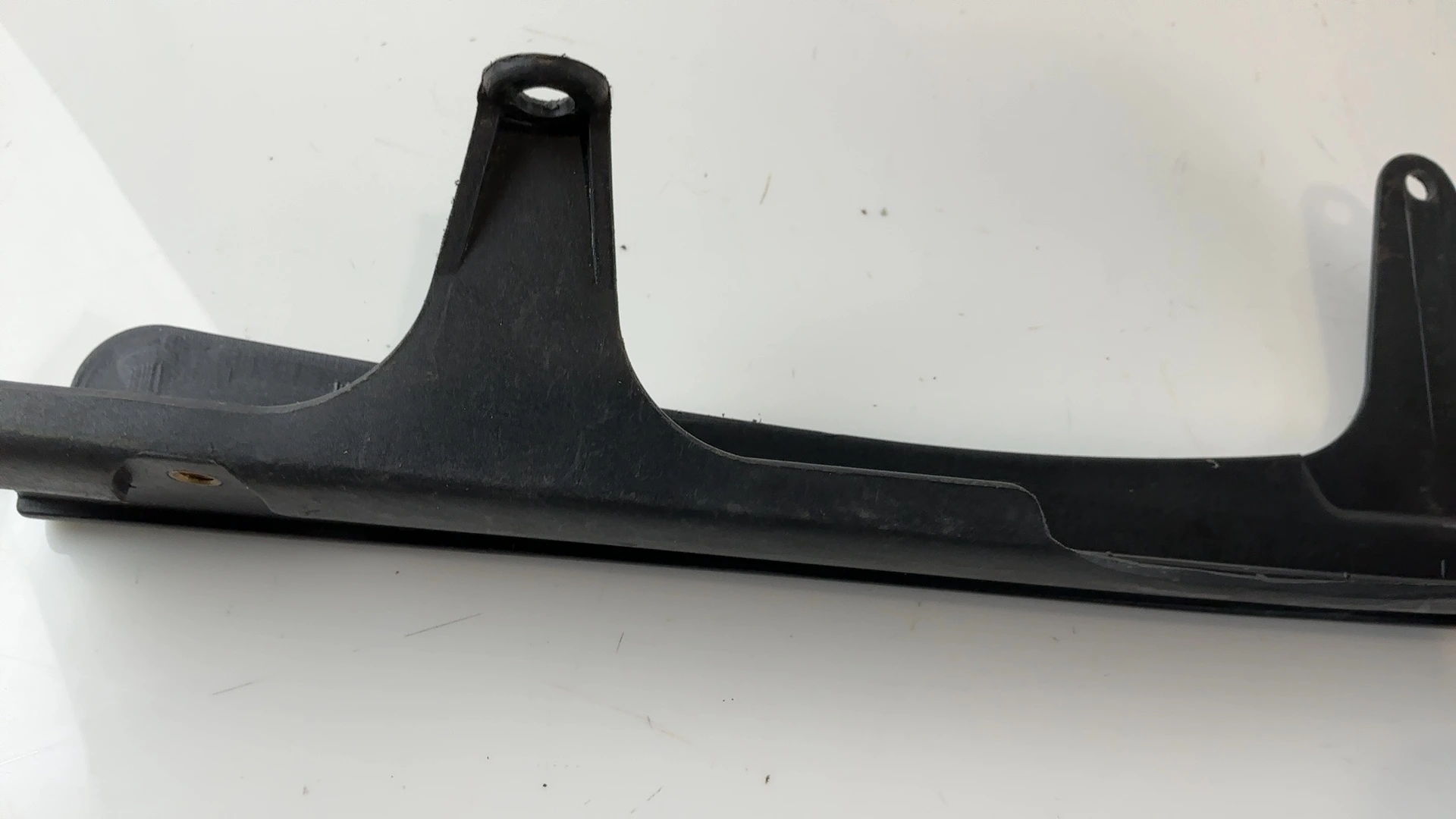 Triumph Daytona T595 955i 955 Rear Drive Chain Guard 1997-2001 OEM T2057363 - Image 8