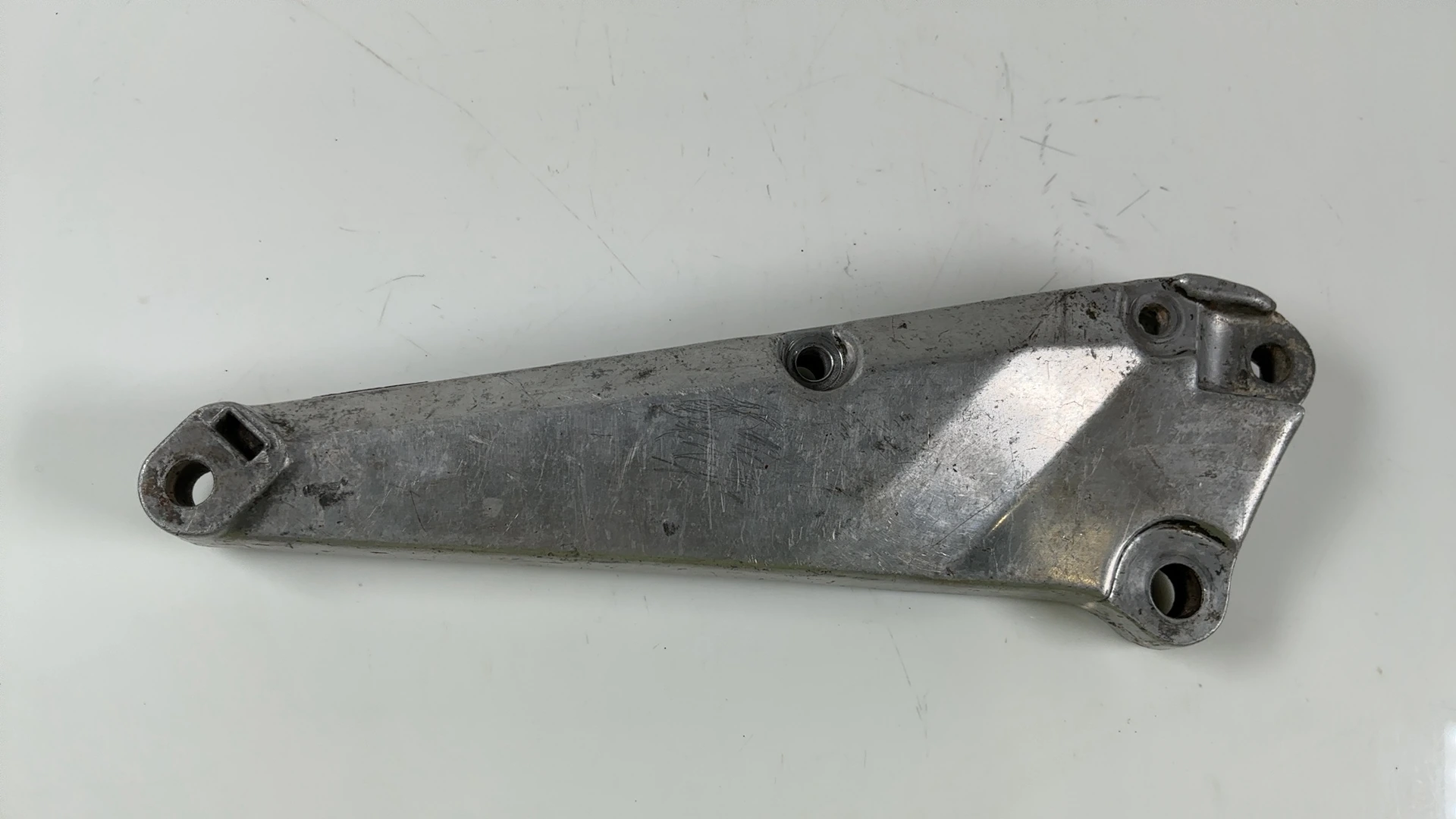 Honda CB250N Super Dream 250cc Left Footrest Bracket 1978-1984 OEM 50700-443-611