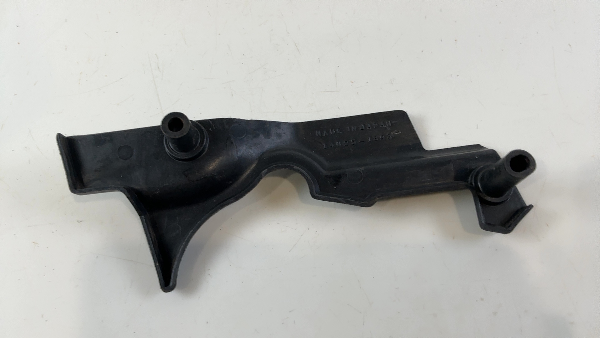Kawasaki Ninja 900 ZX900A Left Fairing Bracket Cover Trim 1984-96 OEM 14025-1893 - Image 2
