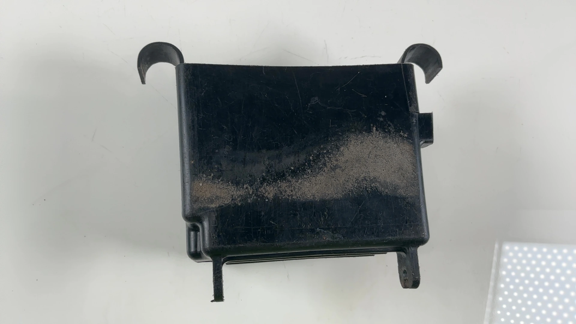 Suzuki GS550E GS550 550cc Battery Box Tray Case 1982-1984 OEM 33600-34300 - Image 7