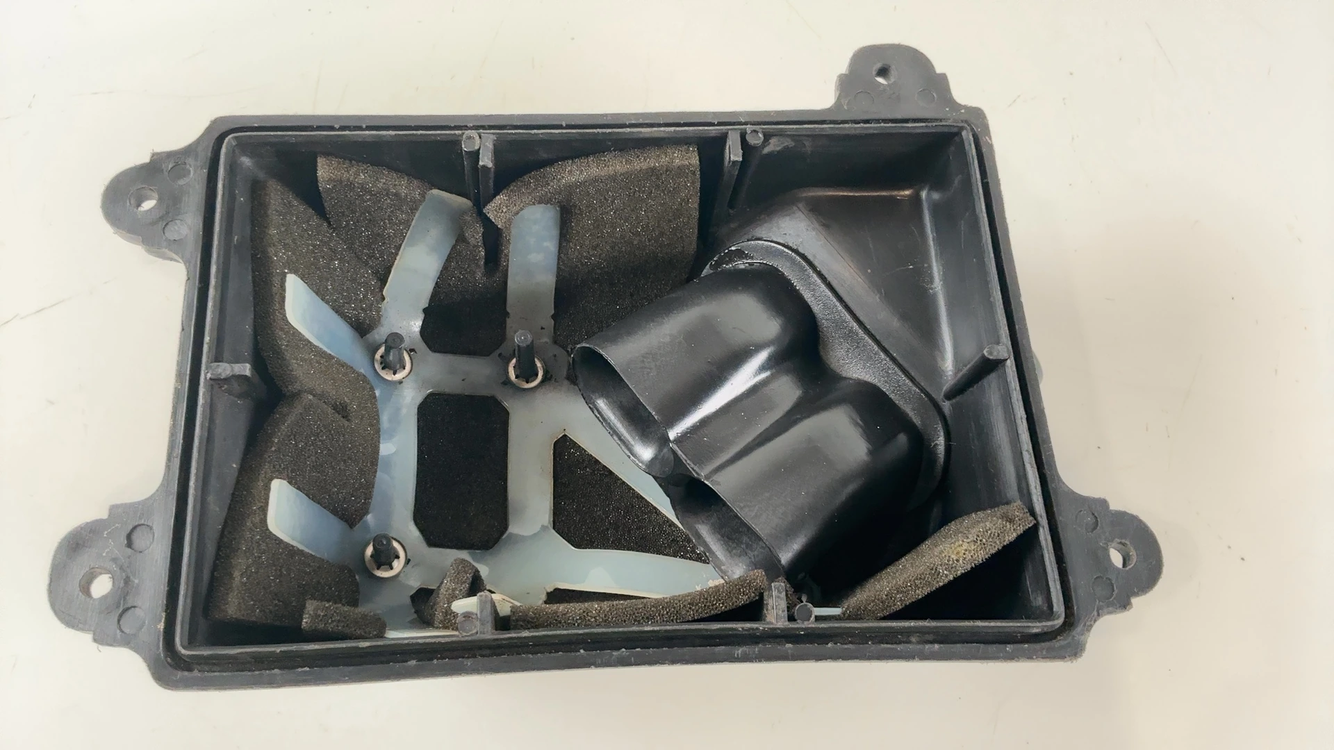 Aprilia RS 125 MP 125cc Airbox Filter Top Cover 1999 2000 OEM AP8168042 - Image 7