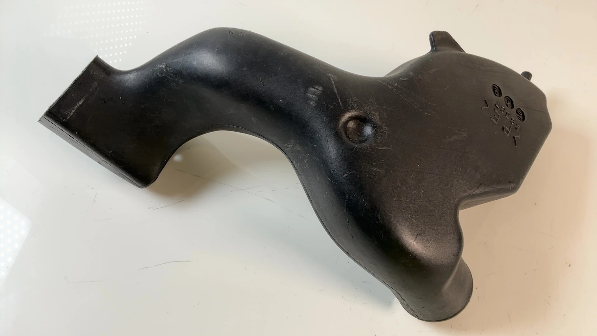 Yamaha YZF R6 RJ03 600cc Right Ram Air Intake Duct Pipe 1999-02 OEM 5EB-2838T-00