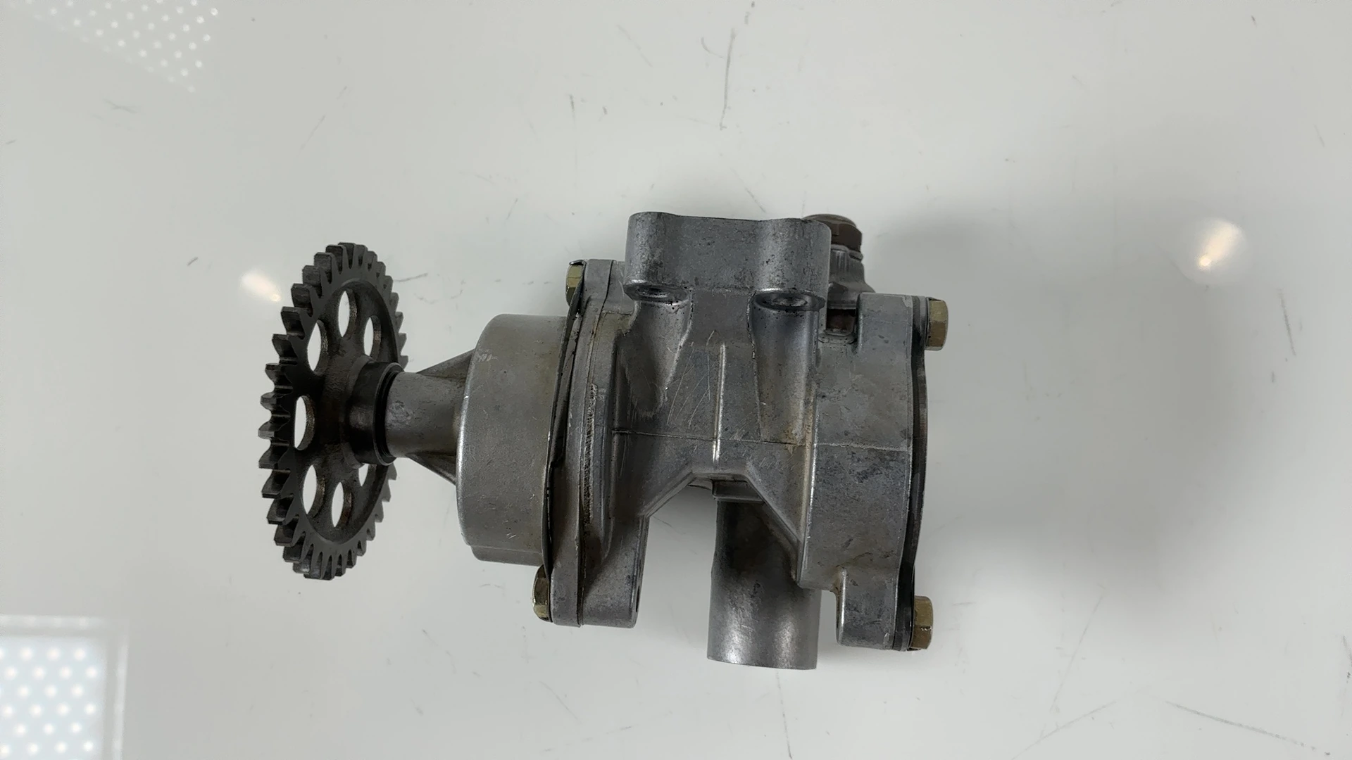Suzuki GSXR1100 GSX-R 1100 Engine Oil Pump 1990 1991 1992 OEM 16400-06B10 - Image 7
