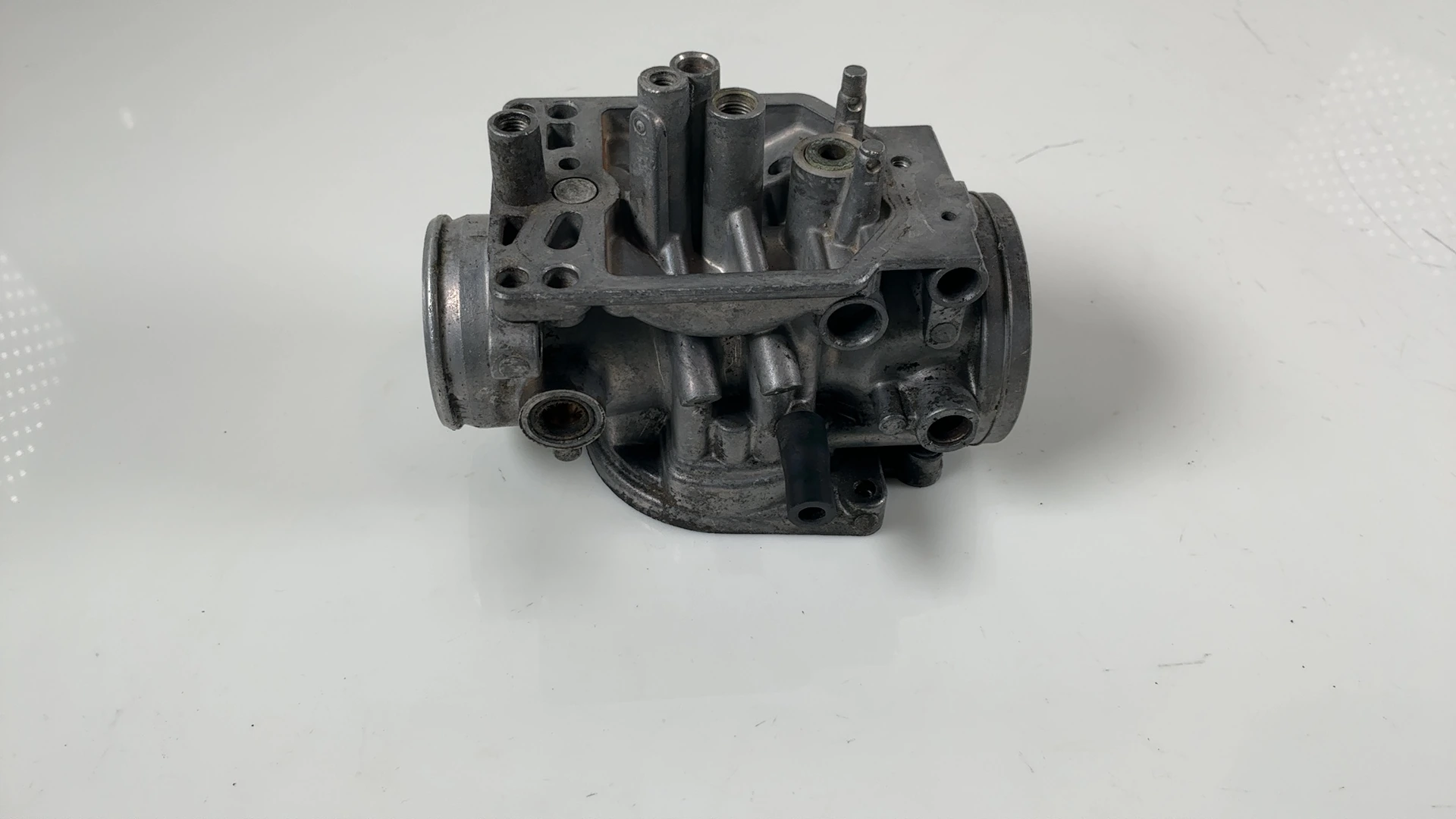 Honda CB1100F VB52A 1100cc Carburetor Body 1983 OEM 16100-MA7-003 - Image 2