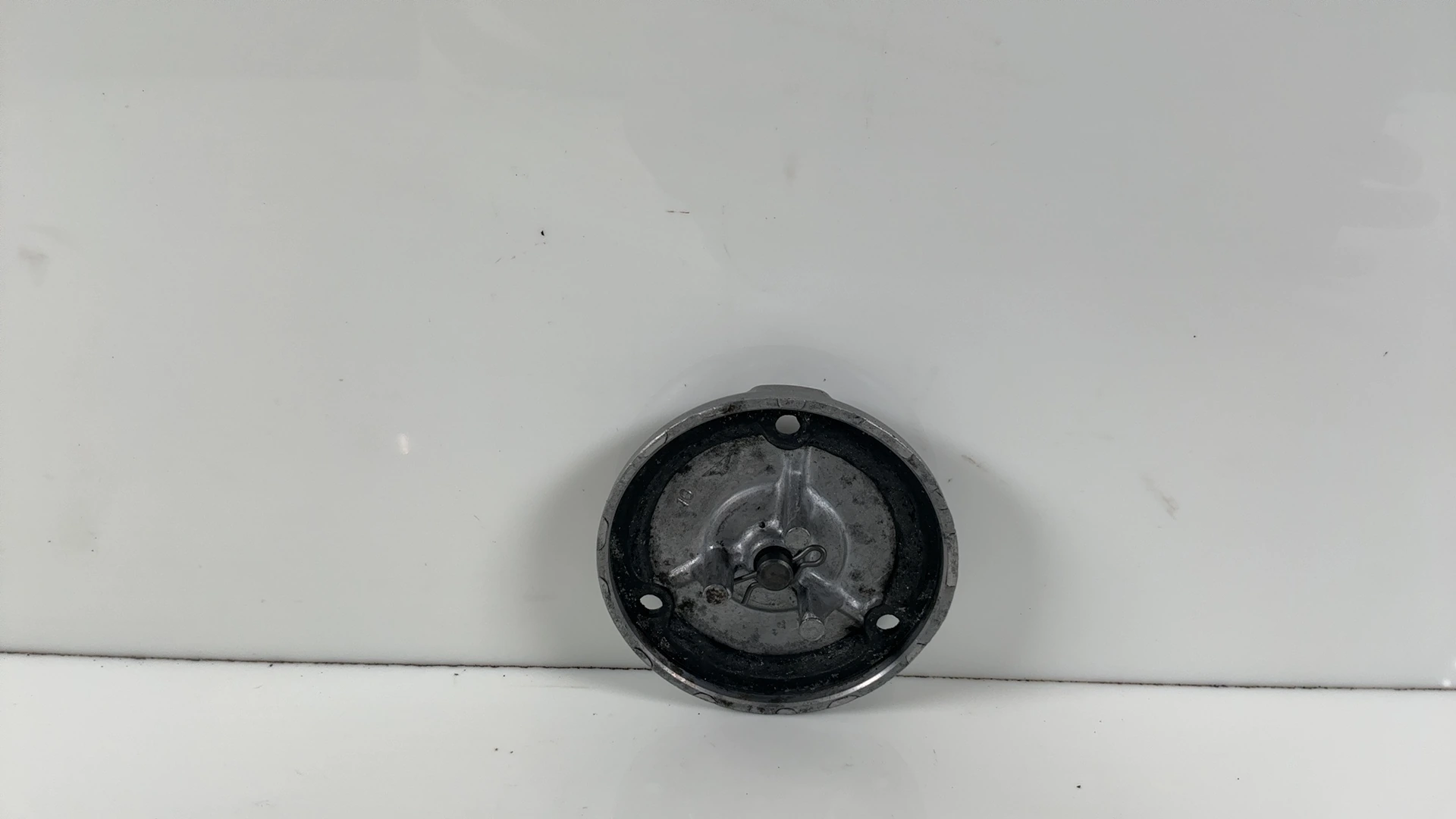 Honda XL125 XL125S 125cc Oil Filter Rotor Cap Cover 1996 1997 OEM 15436-107-000 - Image 2