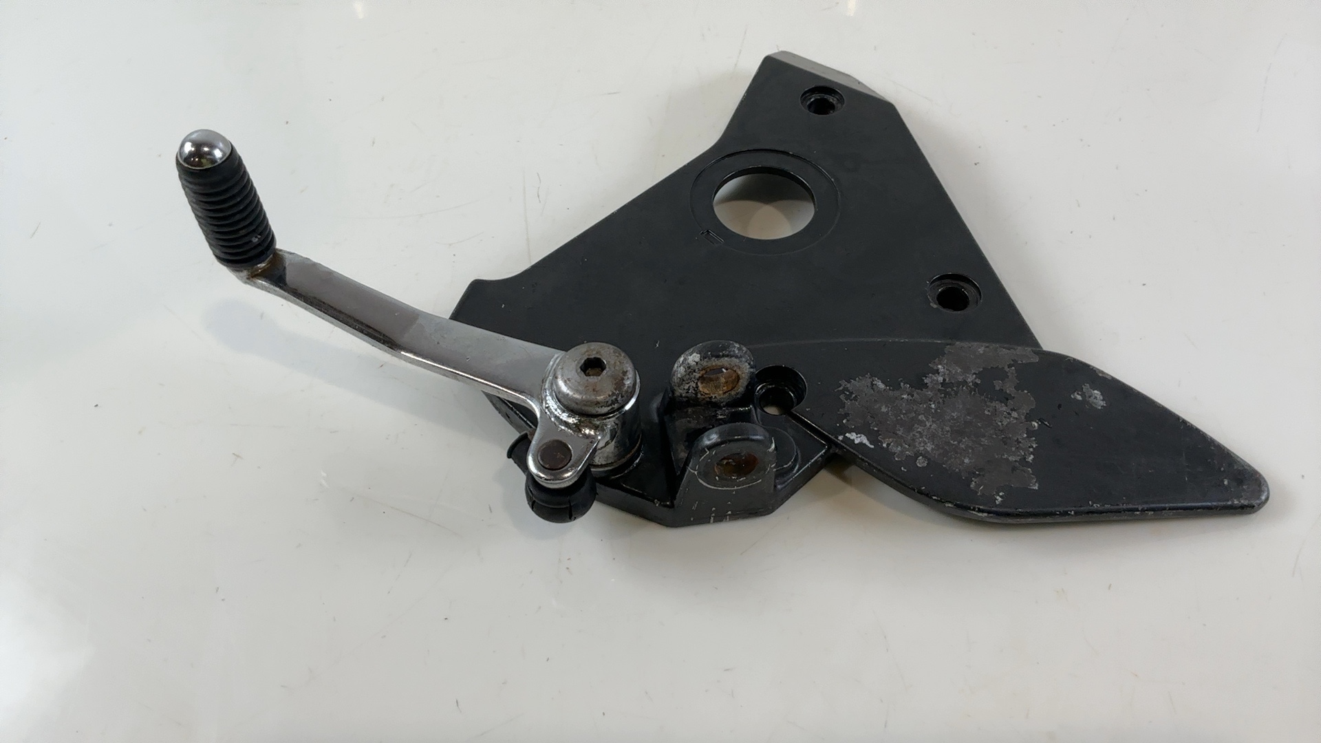 Kawasaki ZR-7 ZR750 750cc Front Left Footrest Bracket 1999-03 OEM 35011-1998-EZ - Image 6